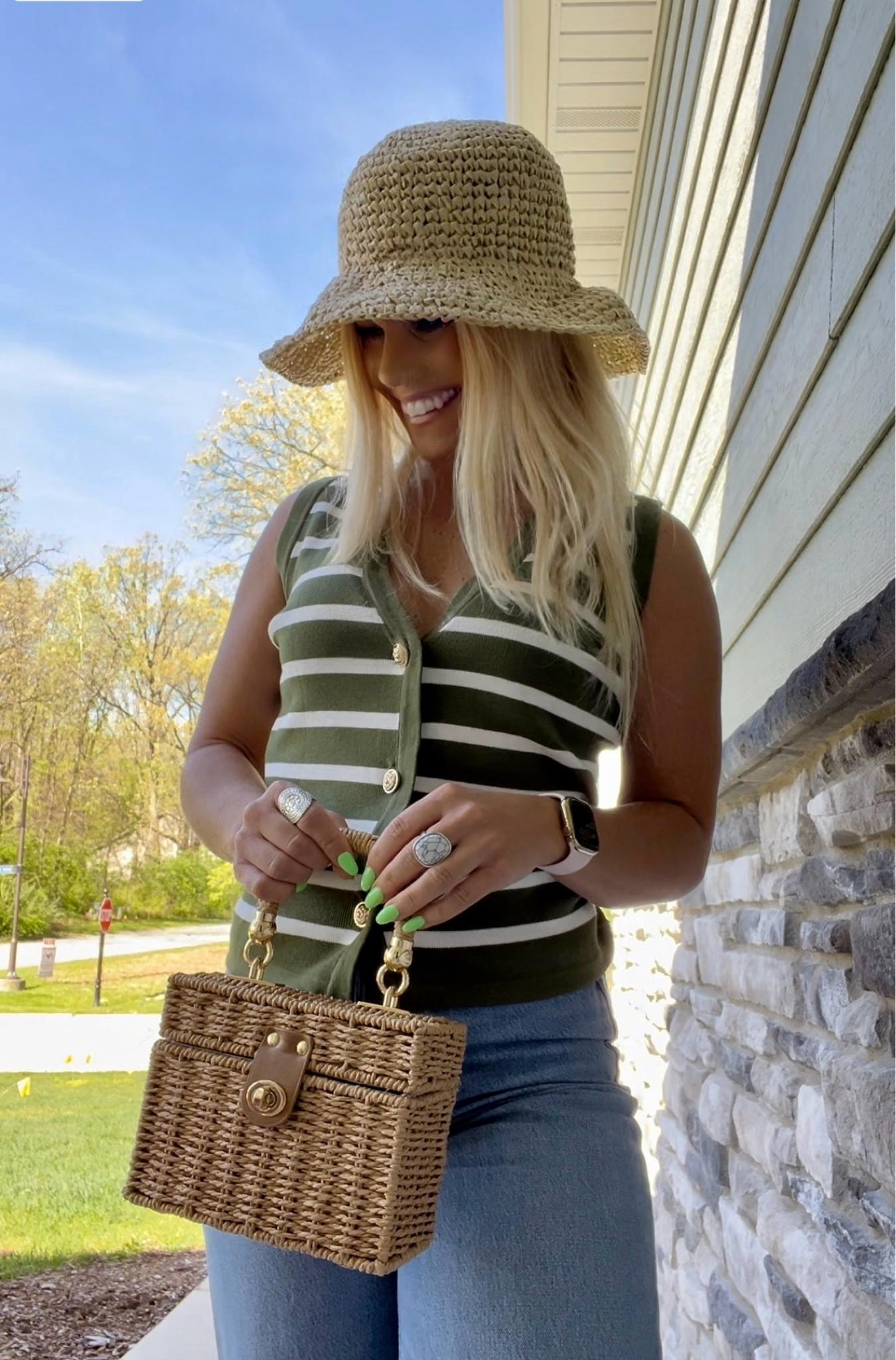 Cutest vest for spring or summer 

Wearing a small
Wide leg crop wearing 00s 

Style 
Cute but comfy 
OOTD 
Abercrombie 
Amazon look 



#LTKfindsunder50 #LTKstyletip #LTKActive