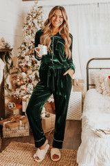 North Pole Green Velvet Pajama Set | Magnolia Boutique