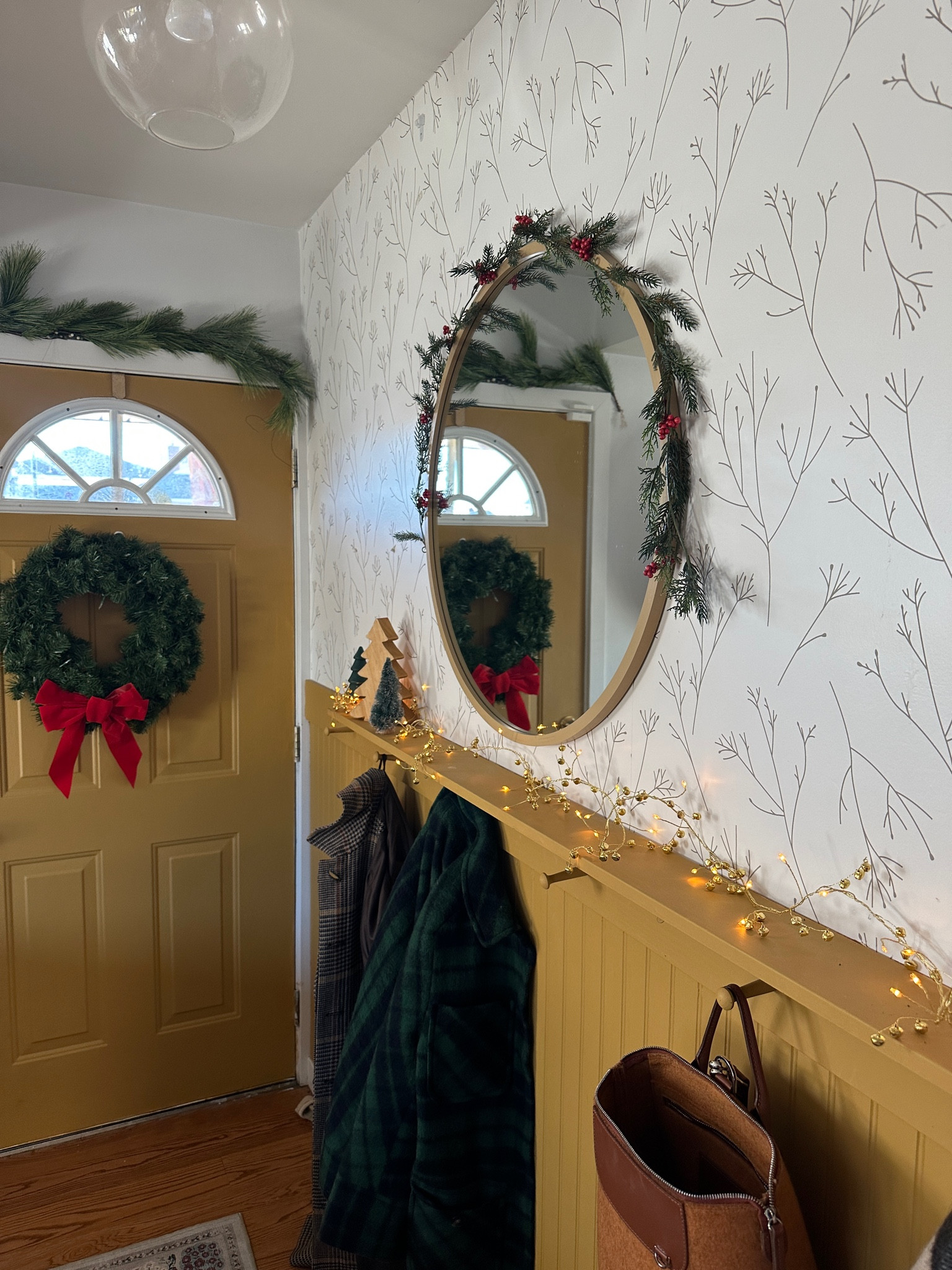 The most gorgeous garland 

#LTKhome #LTKHoliday #LTKSeasonal