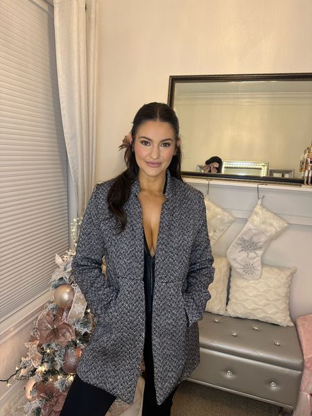 This coat is on sale for $30 and my code ALIXANDRABRITT gets you 35% off site wide this week only! 

Holiday outfit
Holiday coat
Thanksgiving outfit
Christmas outfit 

#LTKGiftGuide #LTKHoliday #LTKCyberWeek
