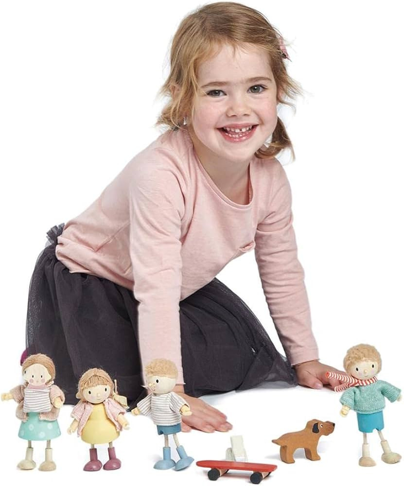 Tender Leaf Toys - The Goodwood Family - Wooden Miniatures Flexible Doll, Multicultural Action Fi... | Amazon (US)