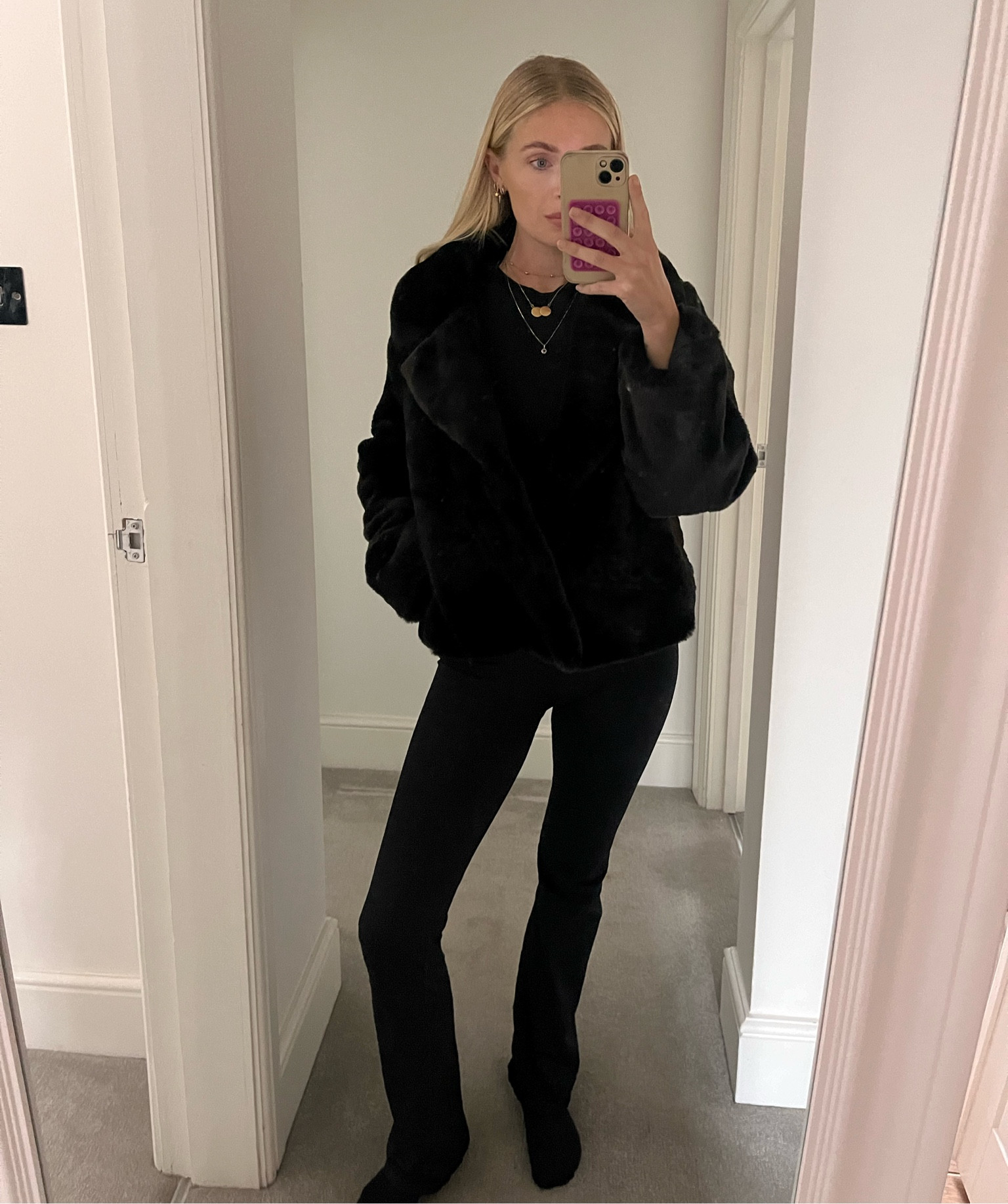 Stradivarius faux fur jacket

#LTKautumn #LTKuk #LTKeurope
