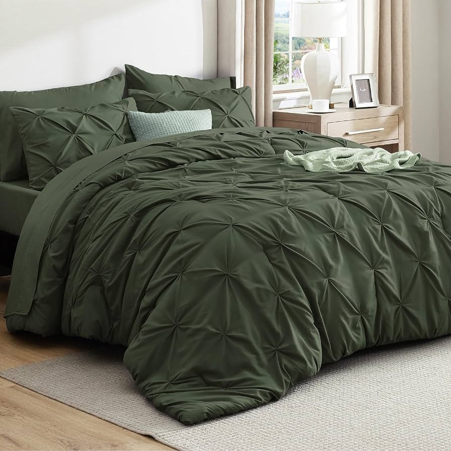 Bedsure Oversized King Comforter Set Olive Green - Bed in a Bag Bedding Set 7 Pieces, GentleSoft\... | Amazon (US)