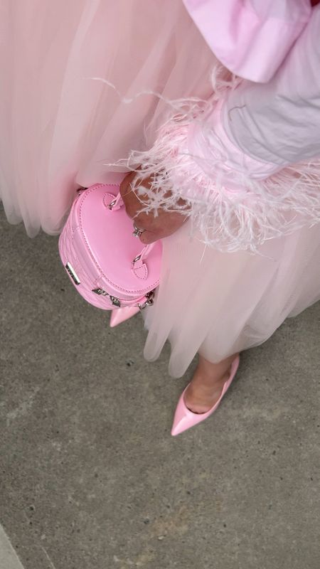 Amazon Canada pink tulle skirt 


#LTKstyletip #LTKSeasonal #LTKFind