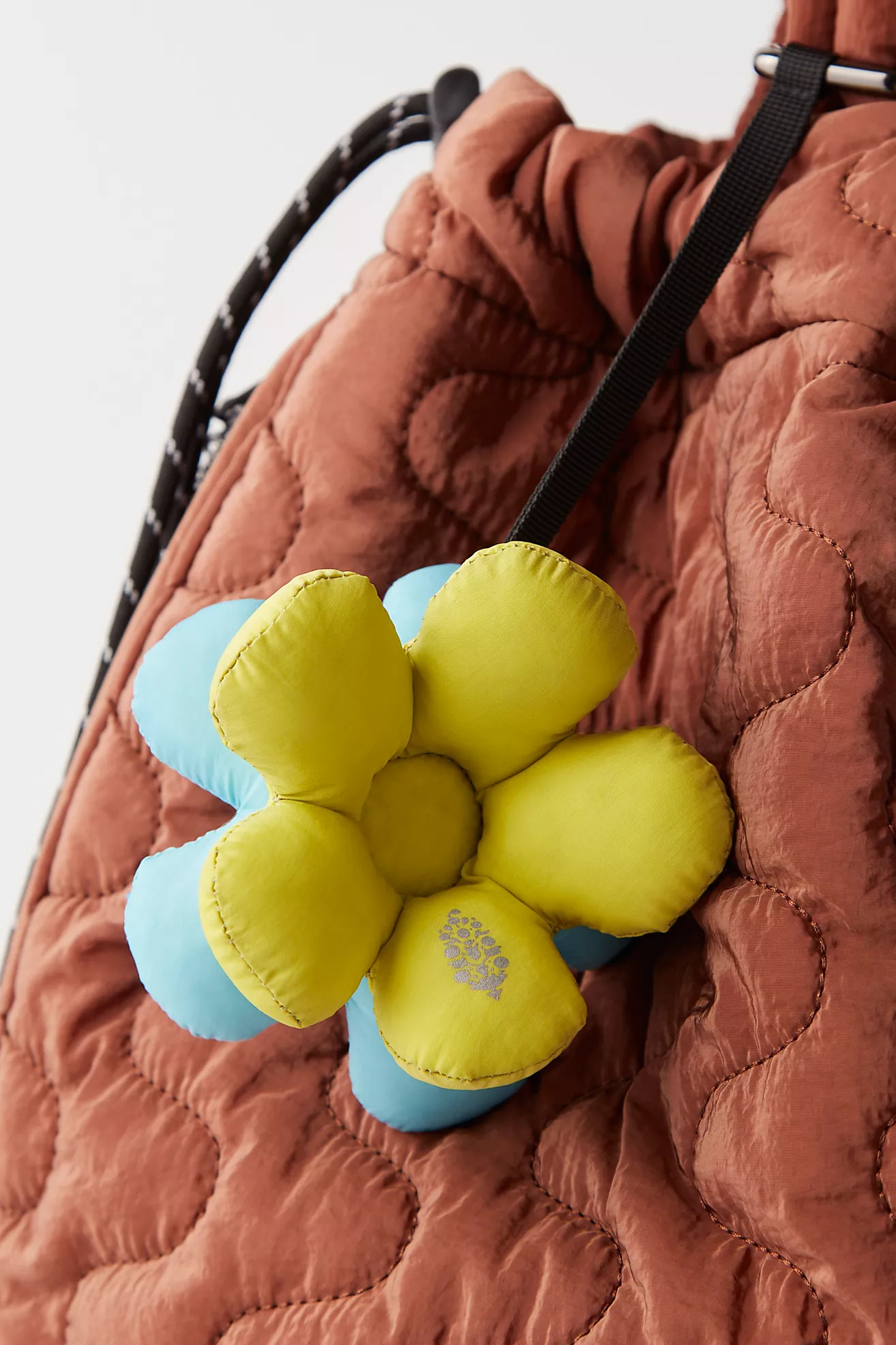 Petal Talk Keyring | Free People (Global - UK&FR Excluded)