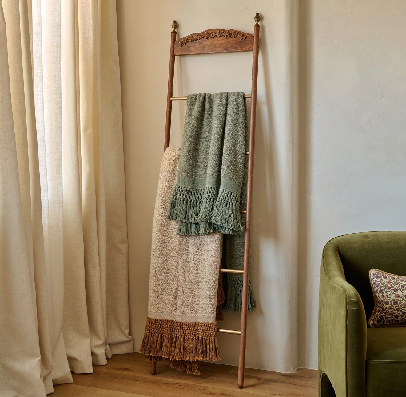 The prettiest details!!

#LTKHome #LTKHoliday #LTKSaleAlert