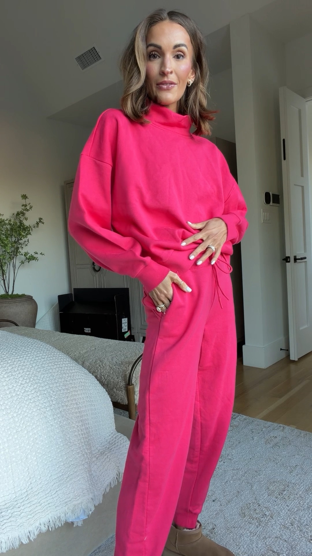 love thus matching sweat set! wearing size xs