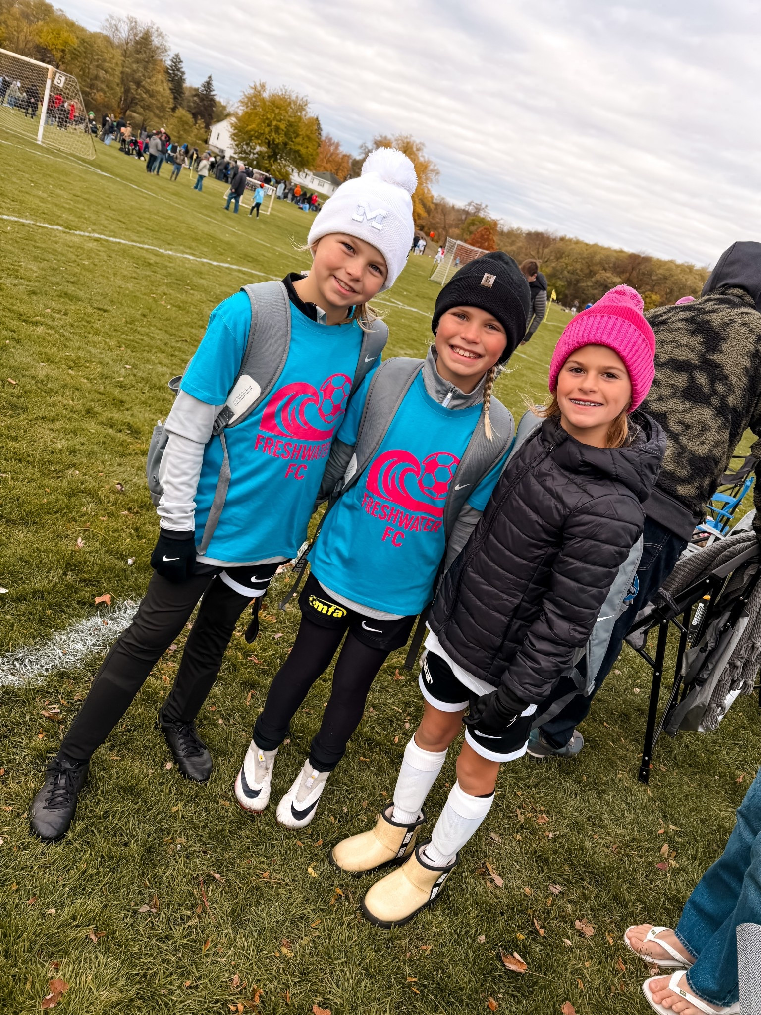 Amazon puffer packable winter coat 
Black puffers for kids 