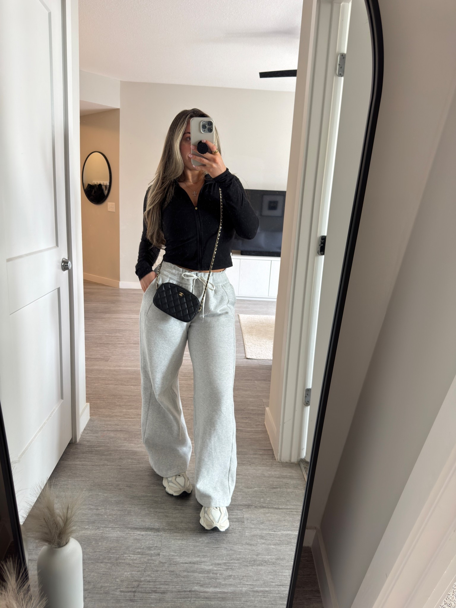 the best sweatpants I’ve ever owned, they’re the comfiest everrrr! I got a size 4 in the pants + S in the Aritzia jacket 

#LTKActive