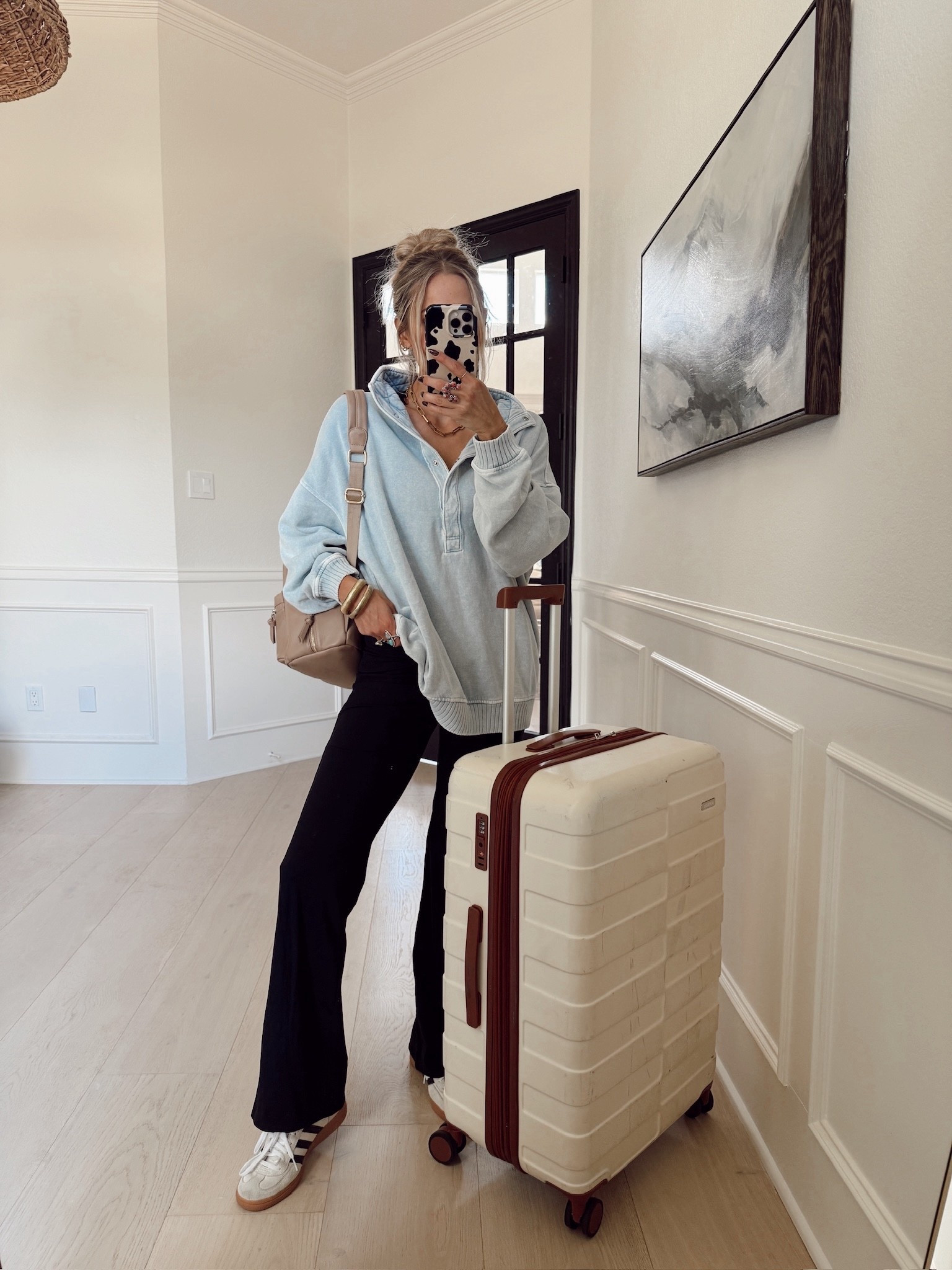 My favorite sweatshirt from Aerie is 20% off & the code is stackable! Use LTKFALLSALE at checkout!👏🏼 Plus these flare leggings are included in the sale. Wearing size s / my tts in both! 

#LTKStyleTip #LTKSaleAlert #LTKFallSale