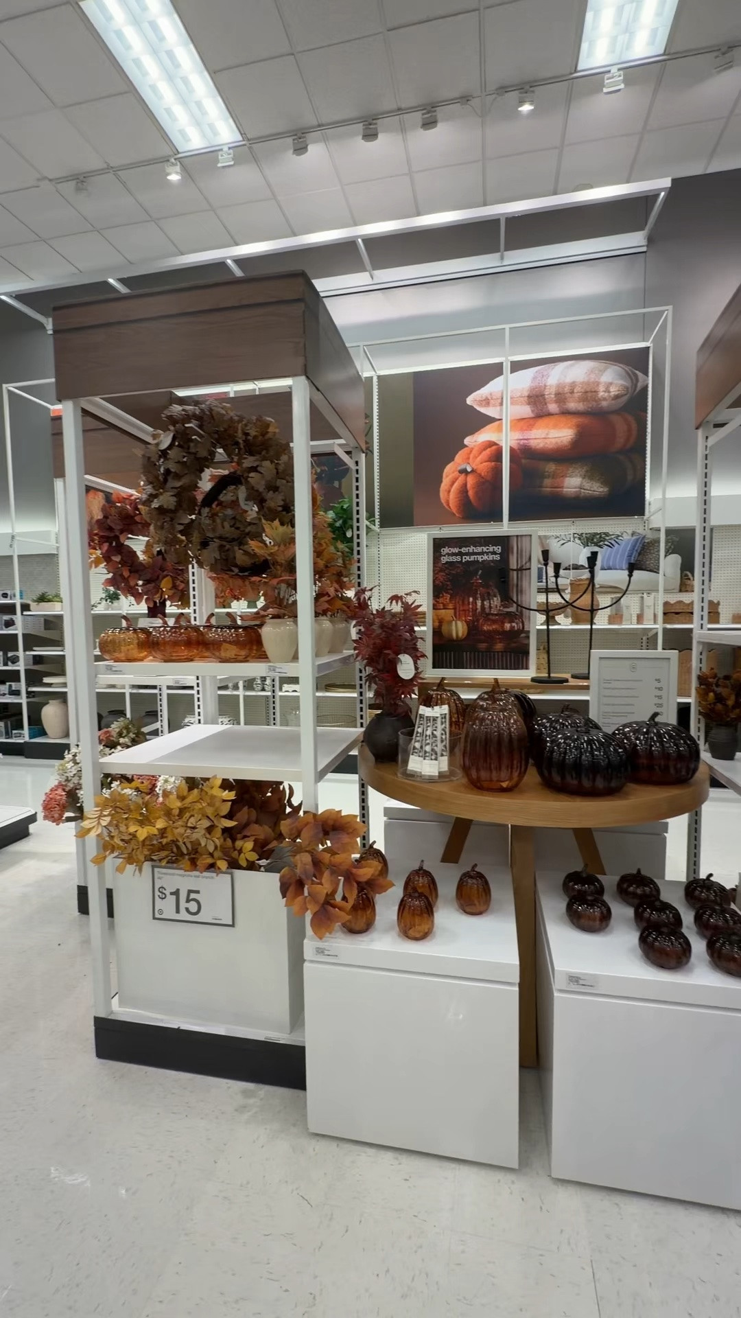 Fall decor 2026

#LTKHome