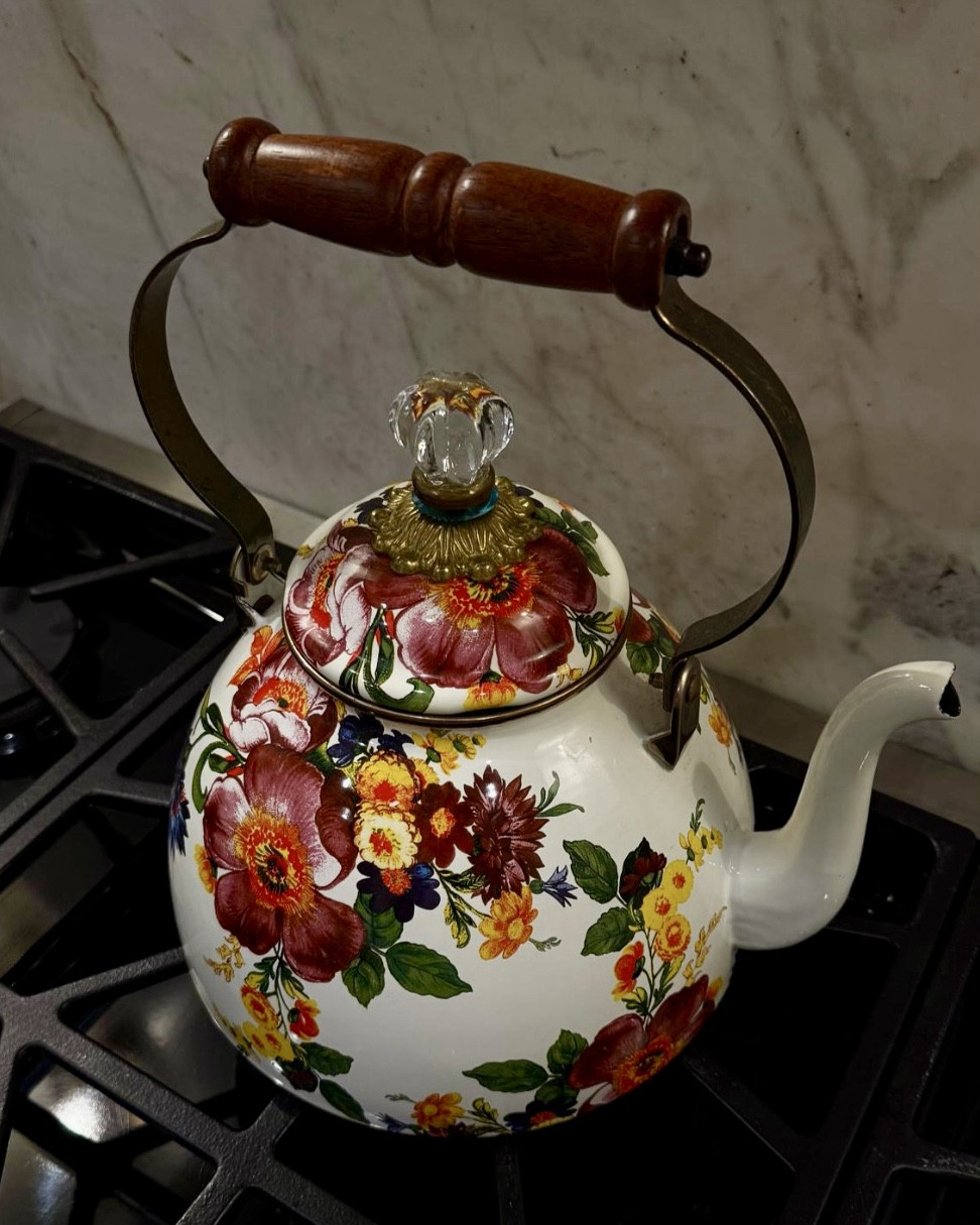 McKenzie Child’s Tea Kettle Teapot 

Floral 
Gift Idea
Mother’s Day
New Home
Valentine’s Day
Birthday
Christmas gift for her

#LTKGiftGuide #LTKMostLoved #LTKHome