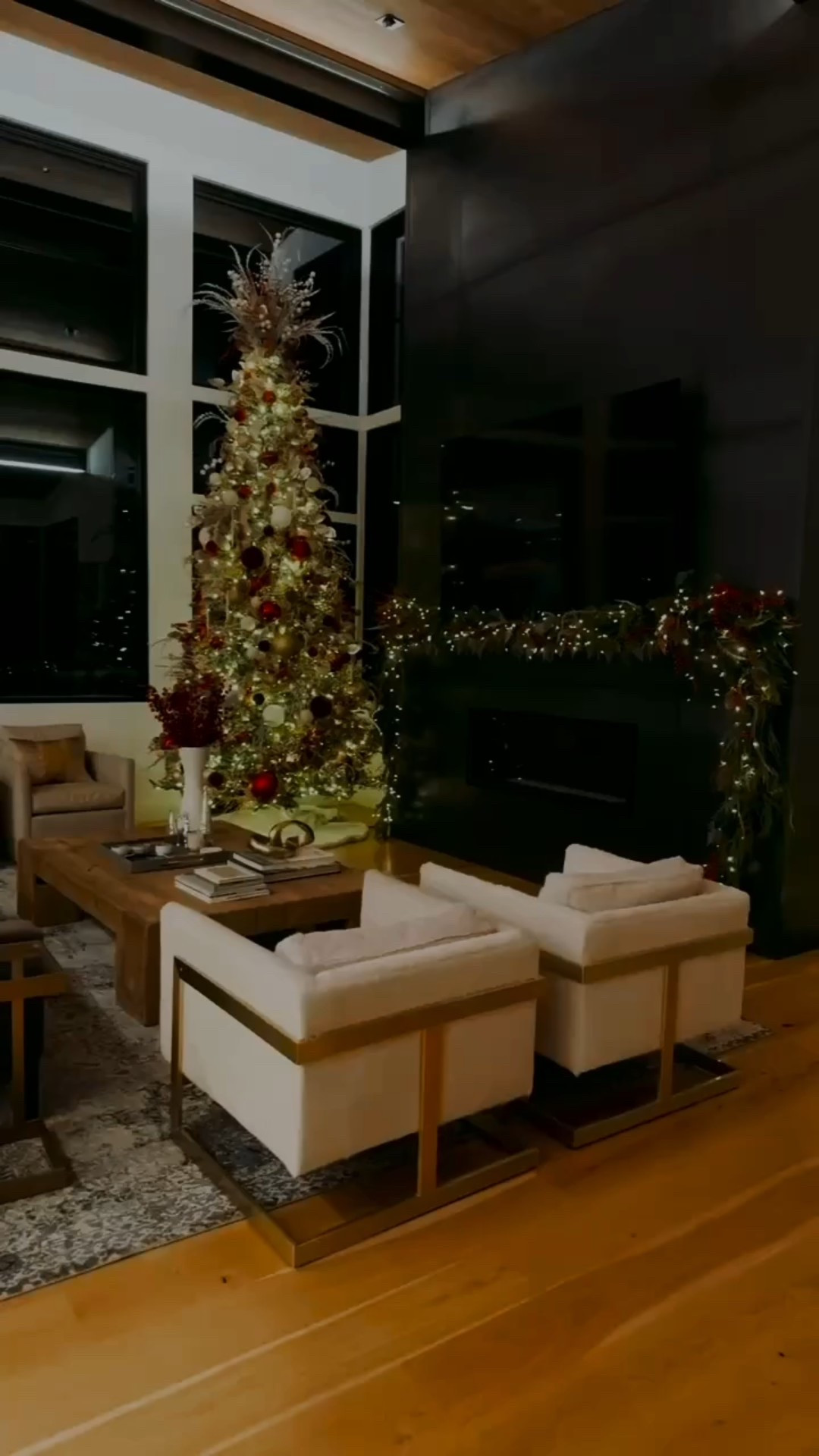 Merry Christmas to all, and to all a goodnight ✨💫🎄Thankful for you and wishing you the happiest of holidays! 

#LTKHoliday