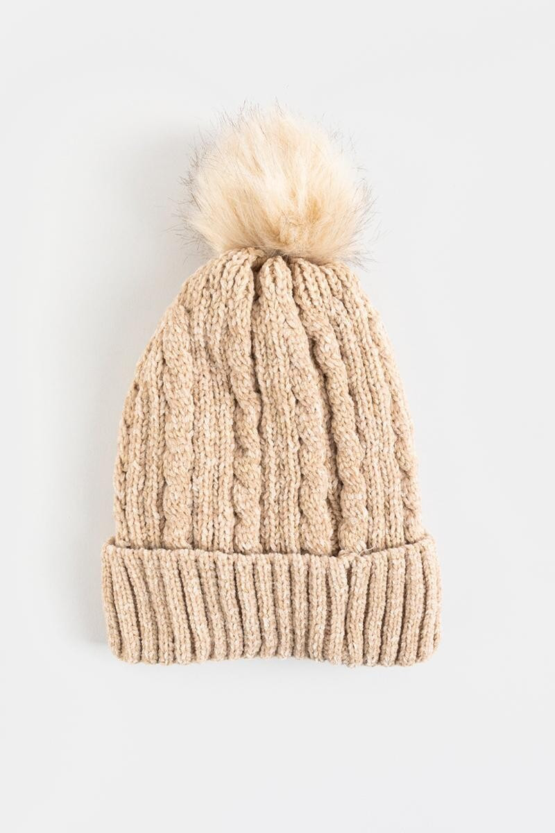 Libby Cable Knit Fur Pom Beanie | Francesca’s Collections