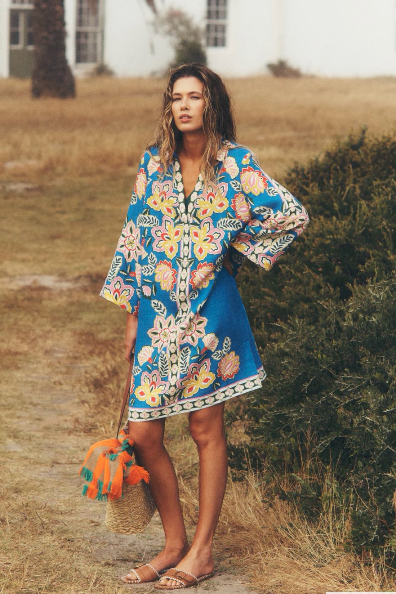 Carmen Linen Short Dress

This 70s-inspired kaftan-style dress is light as a feather with oversized sleeves and a flatteringly swingy shape. The linen fabric and short length make it cool enough for beach days or al fresco parties

#LTKSwim #LTKootd #LTKTravel