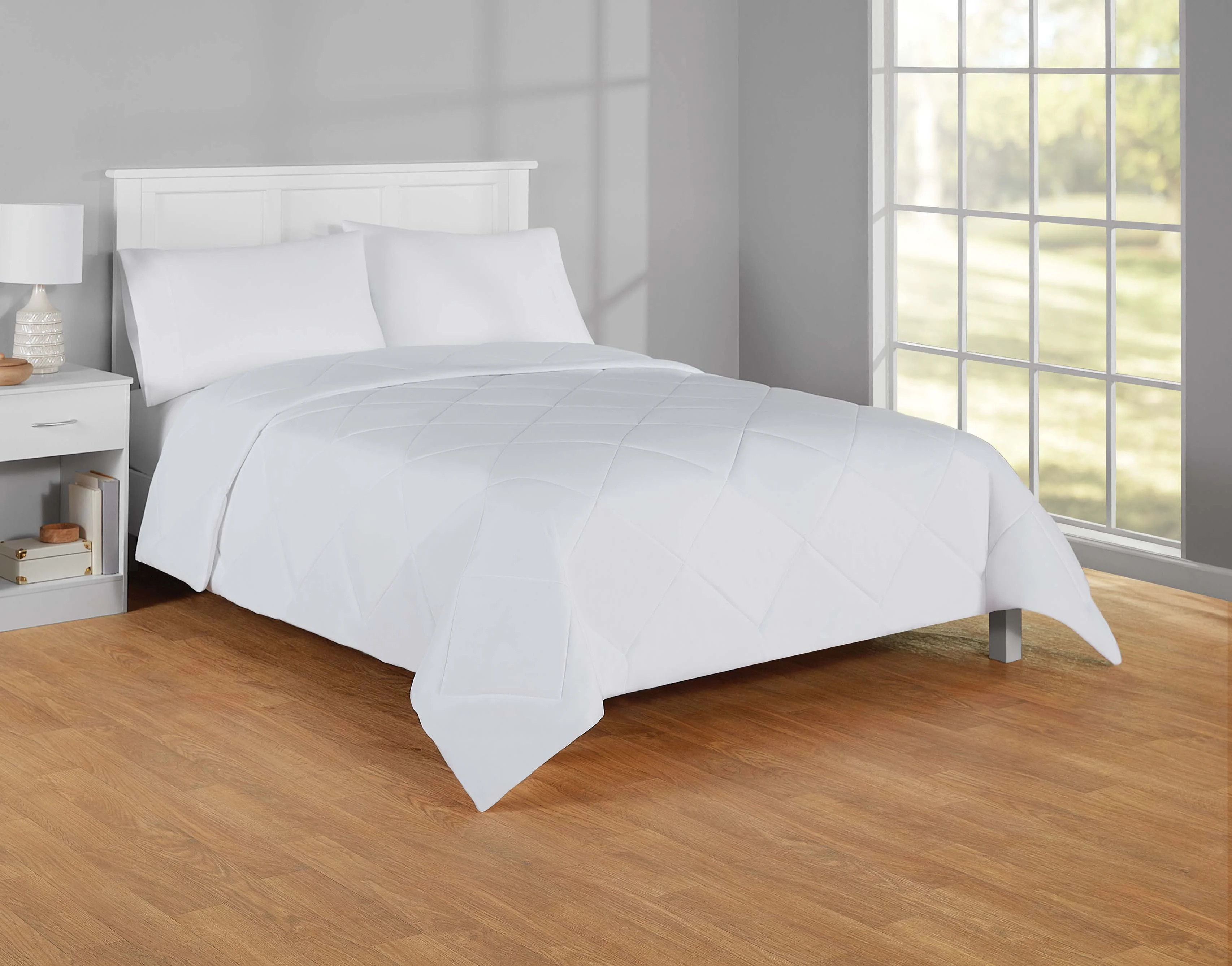 Mainstays Reversible Microfiber Comforter, White, Full/Queen, Adult, Unisex, All-Season | Walmart (US)