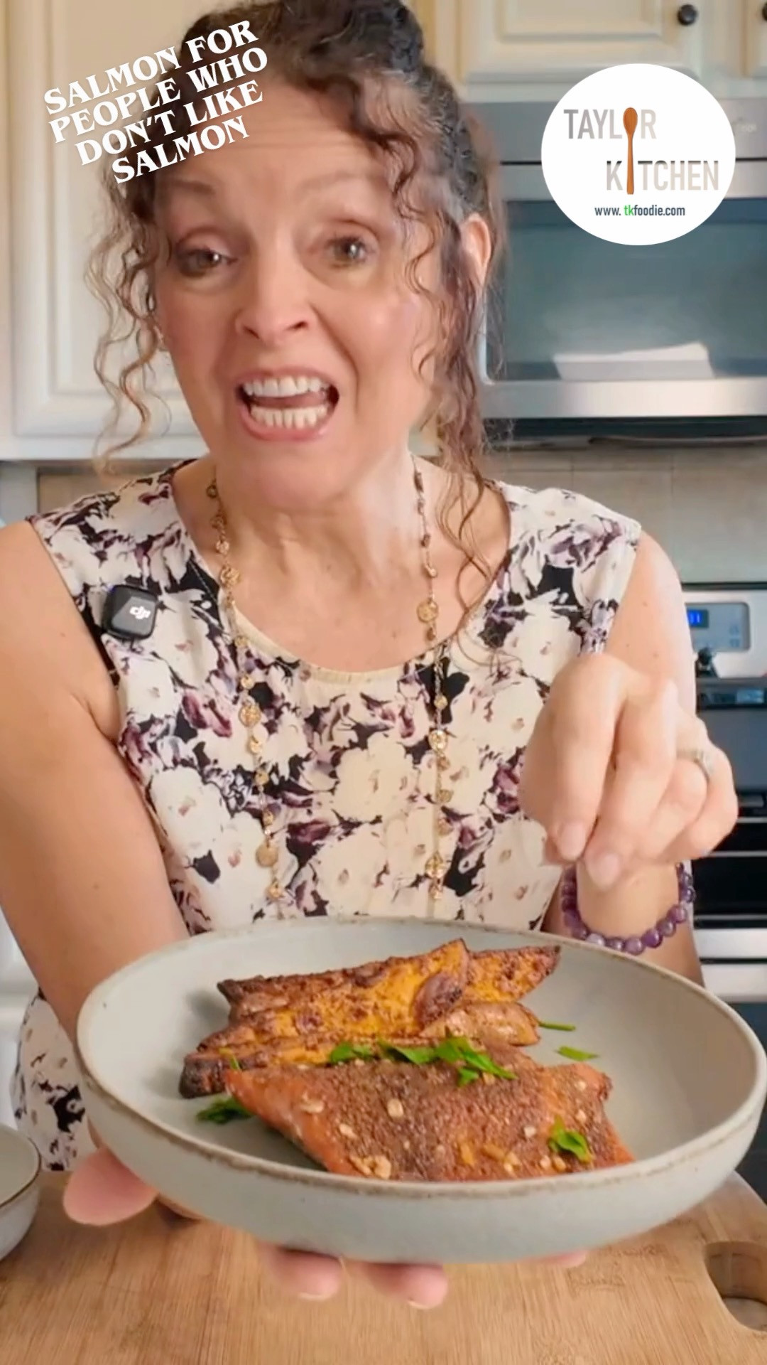Salmon for people who don't like salmon & all in 20 minutes ⏰ thanks to the @Cosori TWINFY air fryer. 

I've won over many a convert when they have salmon with my Taylor Spice Rub.  Something about this heady seasoning blend with a hint of coconut sugar that's good with so many things.  
With the TWINFRY I can place the salmon & sweet potatoes in at the same time, set the 2 zones for varying times and temperatures if needed, sync them then go about my business.

This allowed the sweet potatoes to cook for a longer period of time without me having to add the salmon later.  The TWINFRY does all that for you.

Check out the easy recipe (and full YouTune video) here on TKFoodie.com - https://www.taylorkitchen.net/recipes/roasted-salmon-sweet-potatoes-with-taylor-rub

Cosori TWINFRY HERE - https://www.amazon.com/dp/B0GLX9TGJV?ref=t_ac_view_request_product_image&campaignId=amzn1.campaign.3LEMDYAV96QE7&linkCode=tr1&tag=tmtservicesll-20&linkId=amzn1.campaign.3LEMDYAV96QE7_1788639500629


All the things to make this happen in your own kitchen are here on my LTK 🥰

#LTKfoodie #LTKHome
