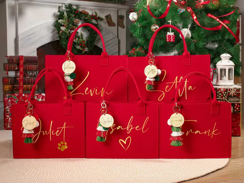Personalized Christmas Gift Bag & Charm, 2024 Holiday Gift Bags With Name, Christmas Eve Gift Bag... | Etsy (US)