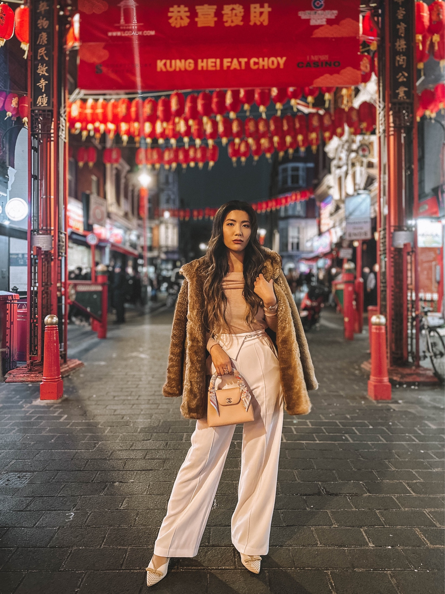 🔍 Fur coat, mob wife, neutral, neutrals, Chanel bag, Chanel vintage, Vivaia, kitten heels 

#LTKeurope #LTKSeasonal #LTKshoecrush