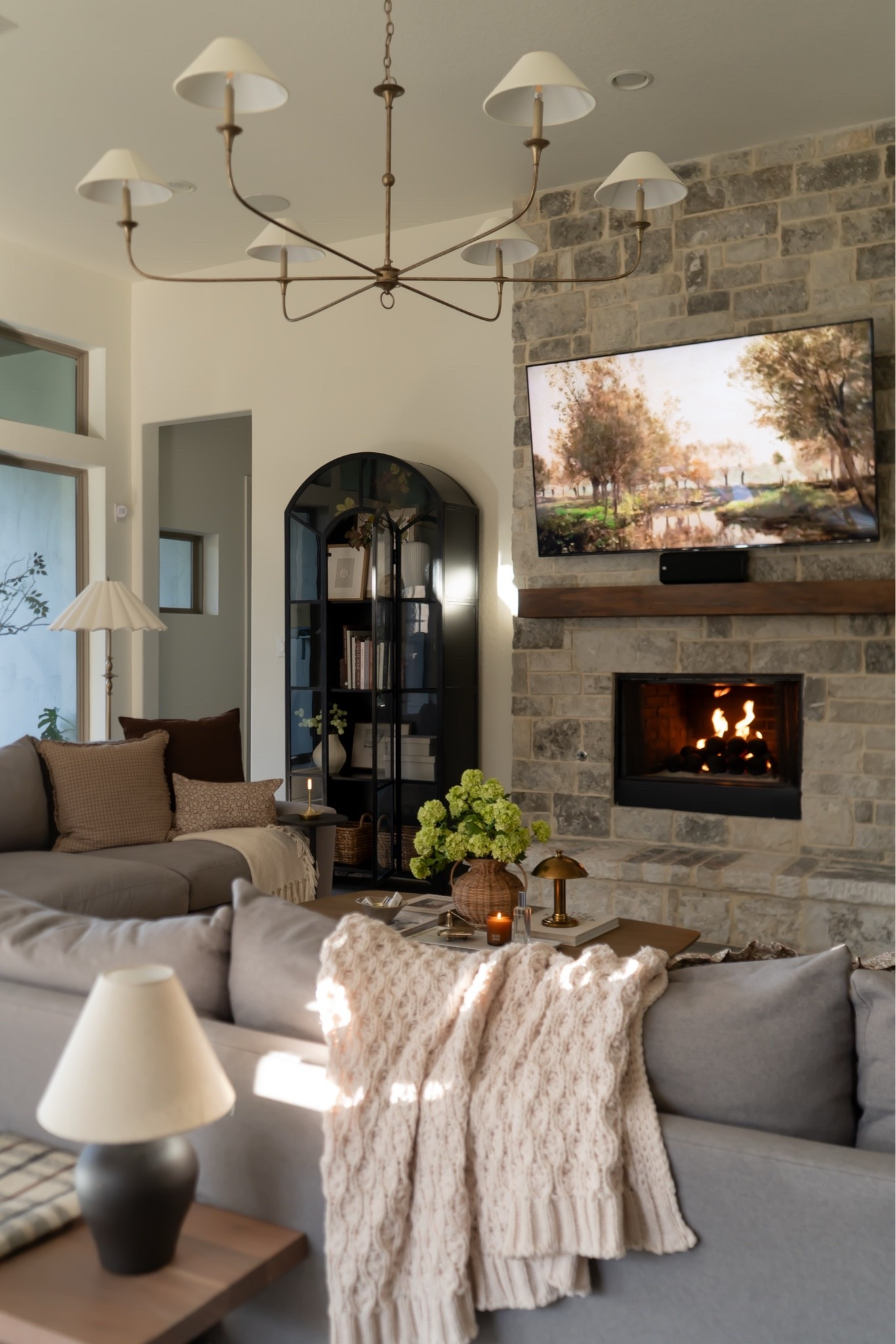 New living room views 🤎🥹

#LTKHome #LTKSeasonal #LTKSaleAlert
