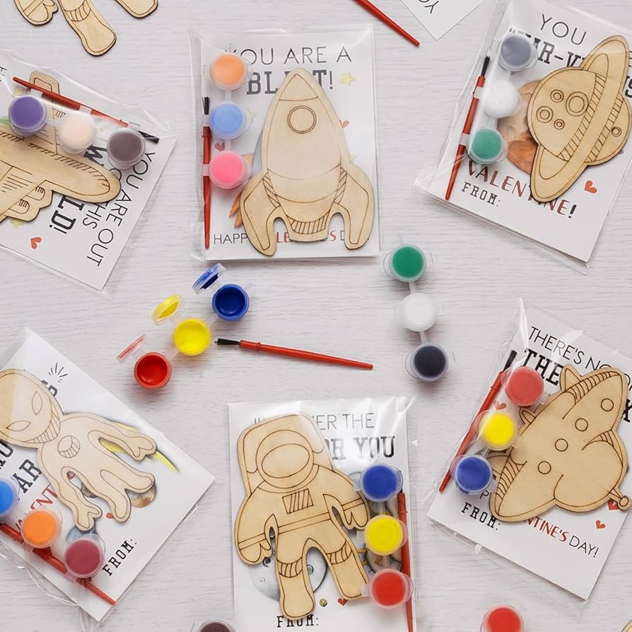 GEECOZYLIFE Valentines Day Gifts for Kids - 28 Pack Space Kids Painting DIY Craft Kits with Valen... | Amazon (US)