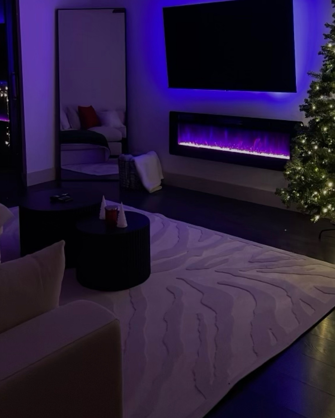 My living room at night >

#LTKHoliday #LTKHome
