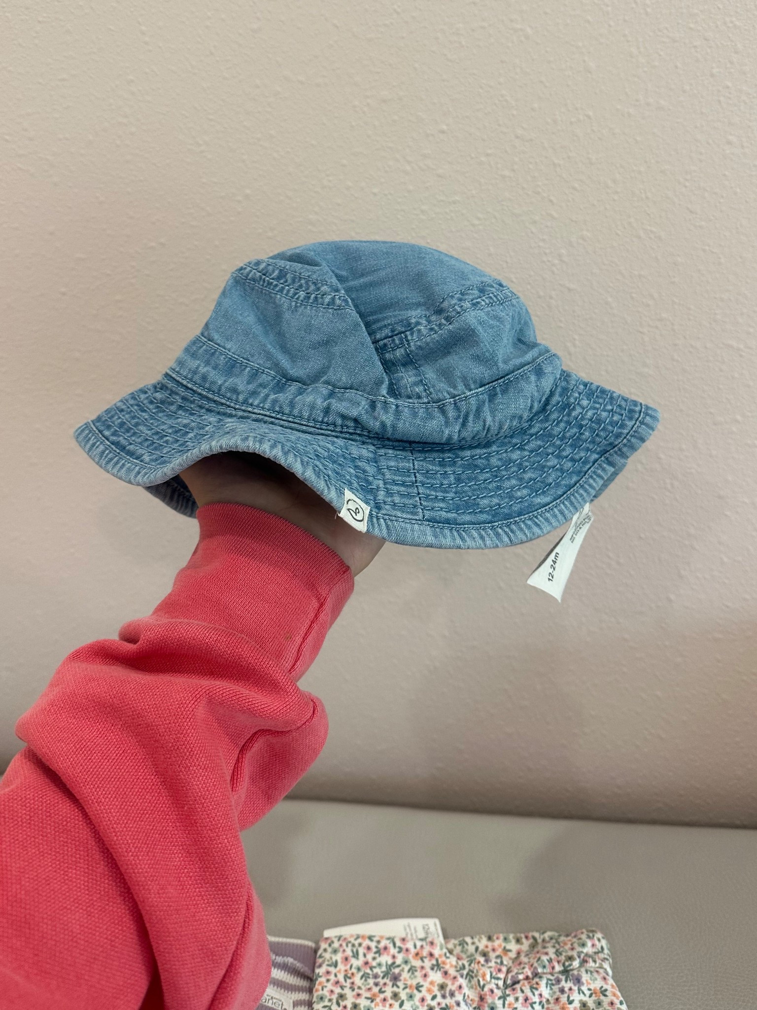 Denim baby hat🎀

Baby hat/ beach hat/ baby/ hats / carters finds 

#LTKSeasonal #LTKBaby #LTKBump