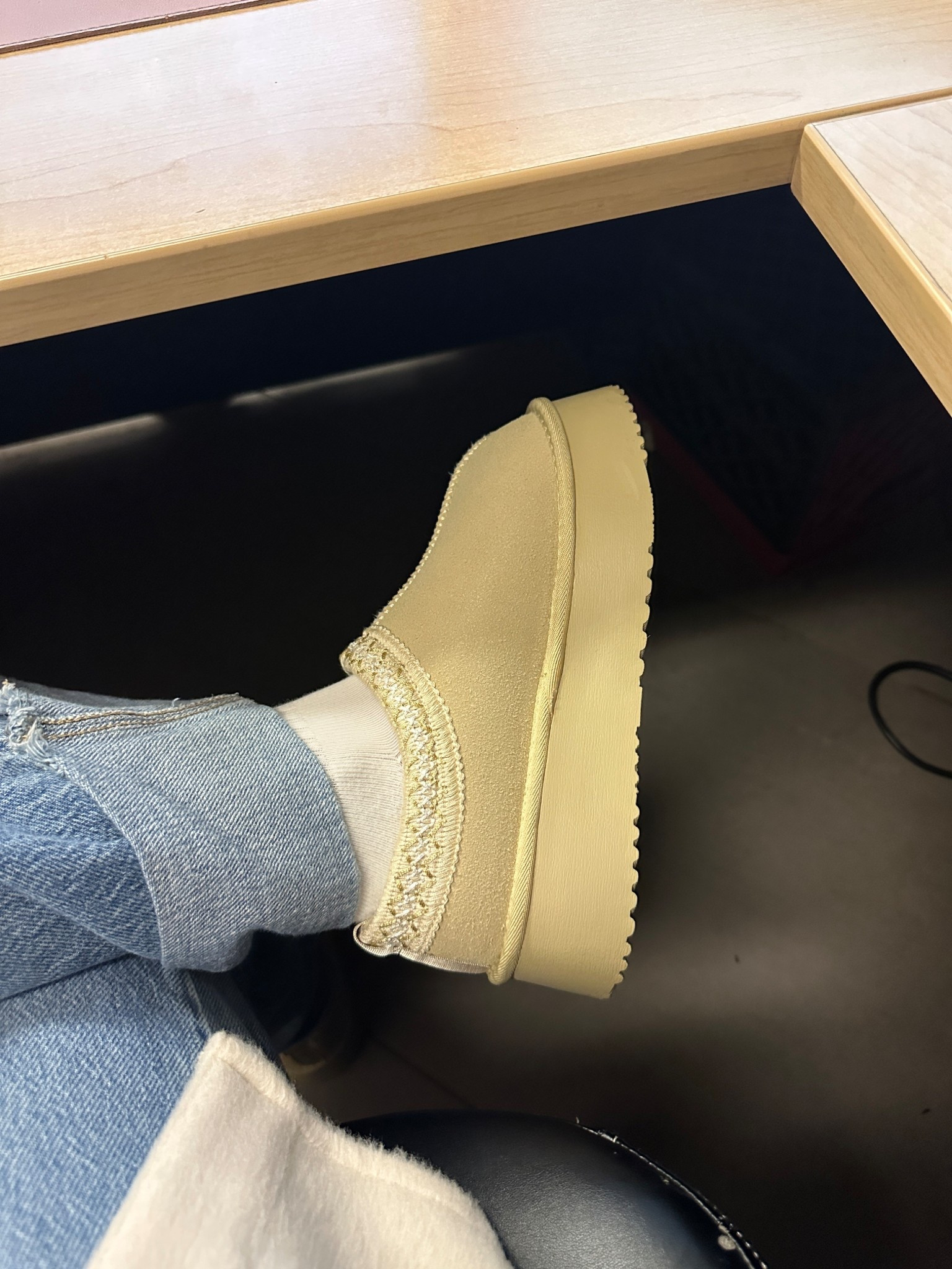 UGG dupe🫶🏼😍

#LTKcanada #LTKstyletip #LTKwinter