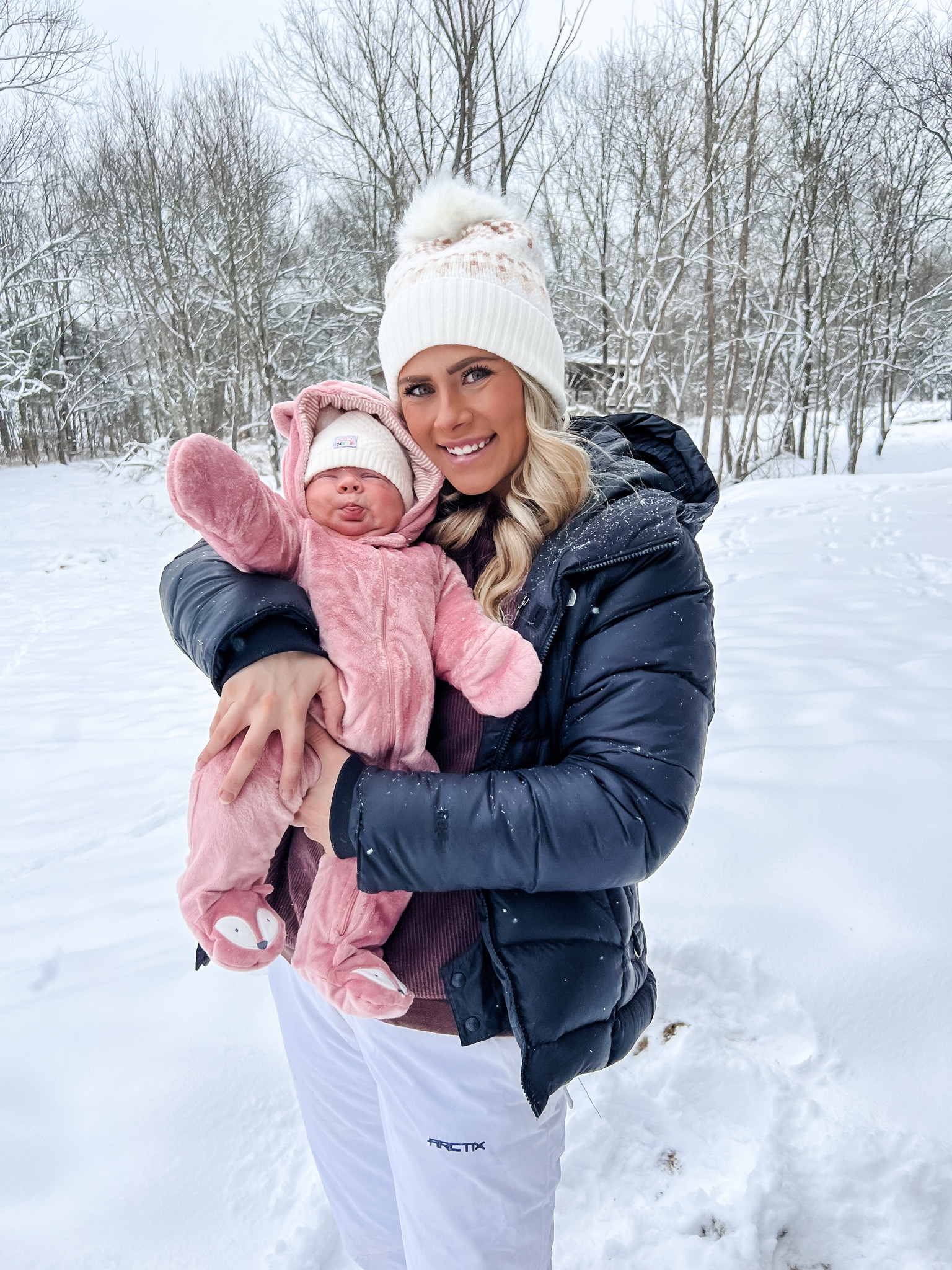 Sweet baby girls first snow!! Staying warm and cozy ☃️

#LTKfamily #LTKSeasonal #LTKbaby