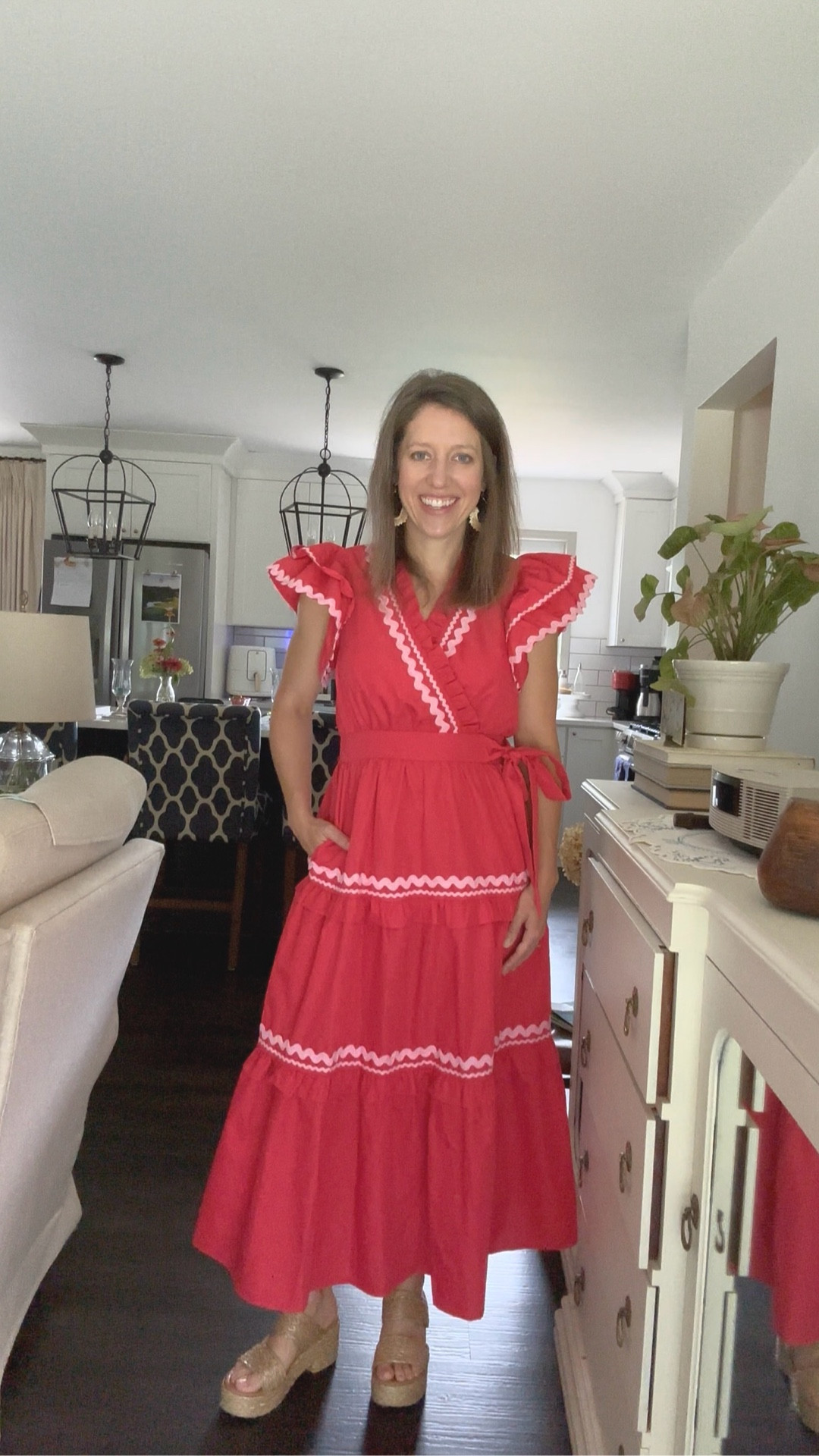 Loving this faux-wrap dress from SSYS! 

Wearing a S • tts 
Has pockets 👏🏼 
MIDI length on me (I’m 5’2”)

More of a pink in person  