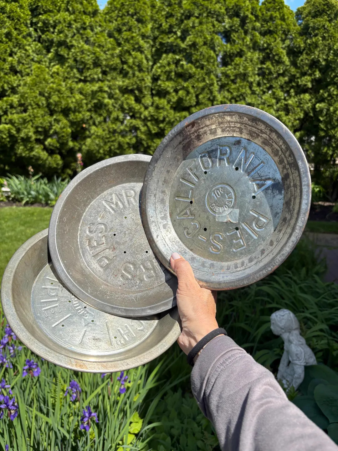 3 Vintage Metal Pie Tins, Mello-rich, Mrs Smiths, California Pies, Mrs Wagners Pies, Country Farm... | Etsy (US)