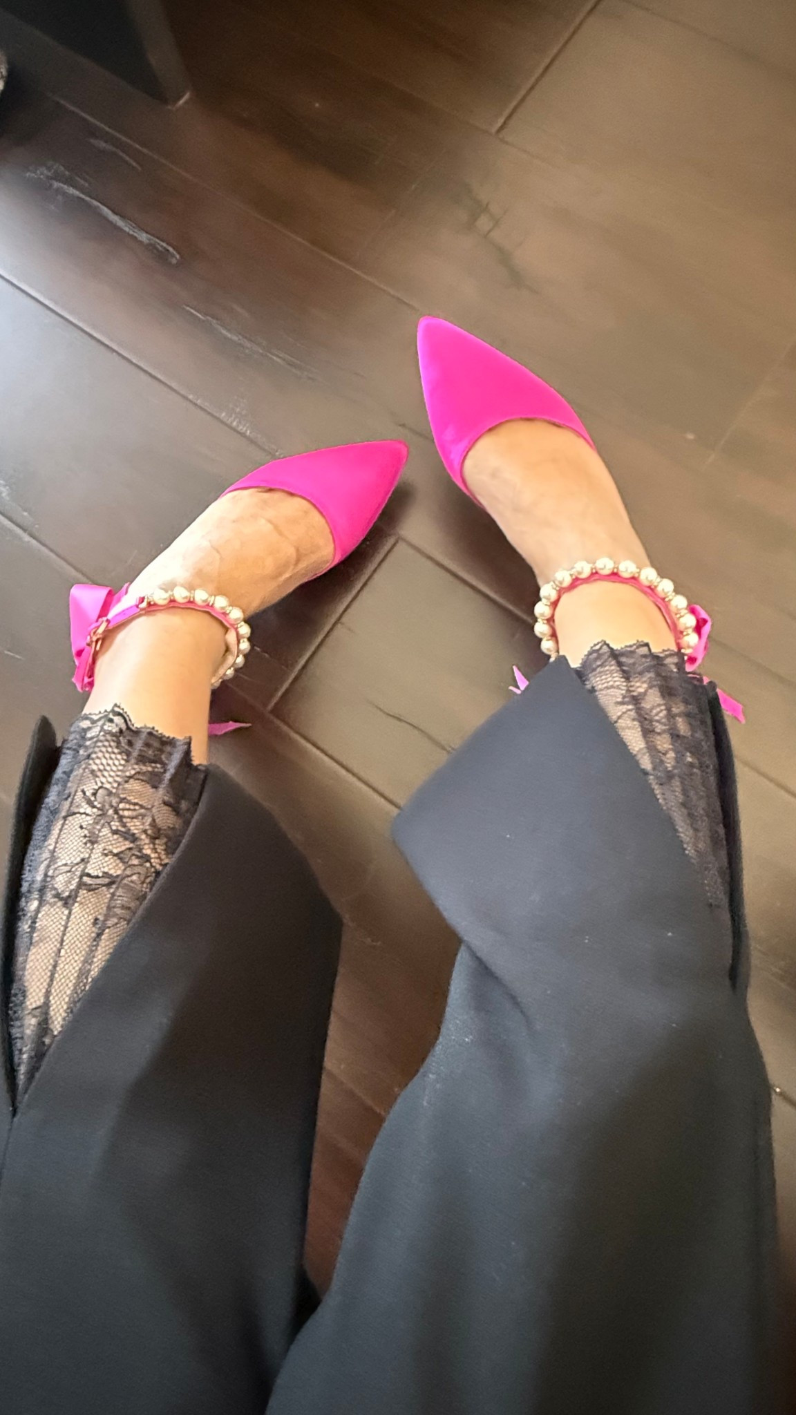 Pink and black 😍👠 #shoes