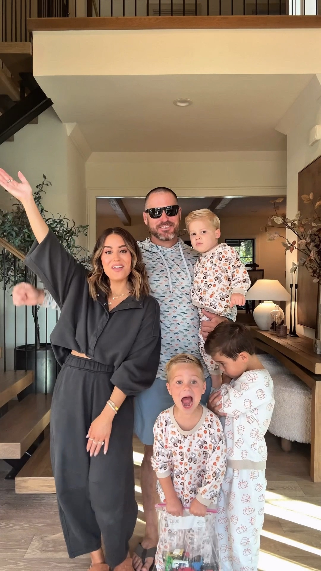 Old photo, but my set is 40% off! This has been a top seller for months and for good reason- it’s SO comfy, flattering, and is so cute! Wearing an XS in both the barrel sweatpants and pullover - I do feel like both are oversized, so if in between sizes go down. 



#LTKFindsUnder50 #LTKSaleAlert #LTKCyberWeek