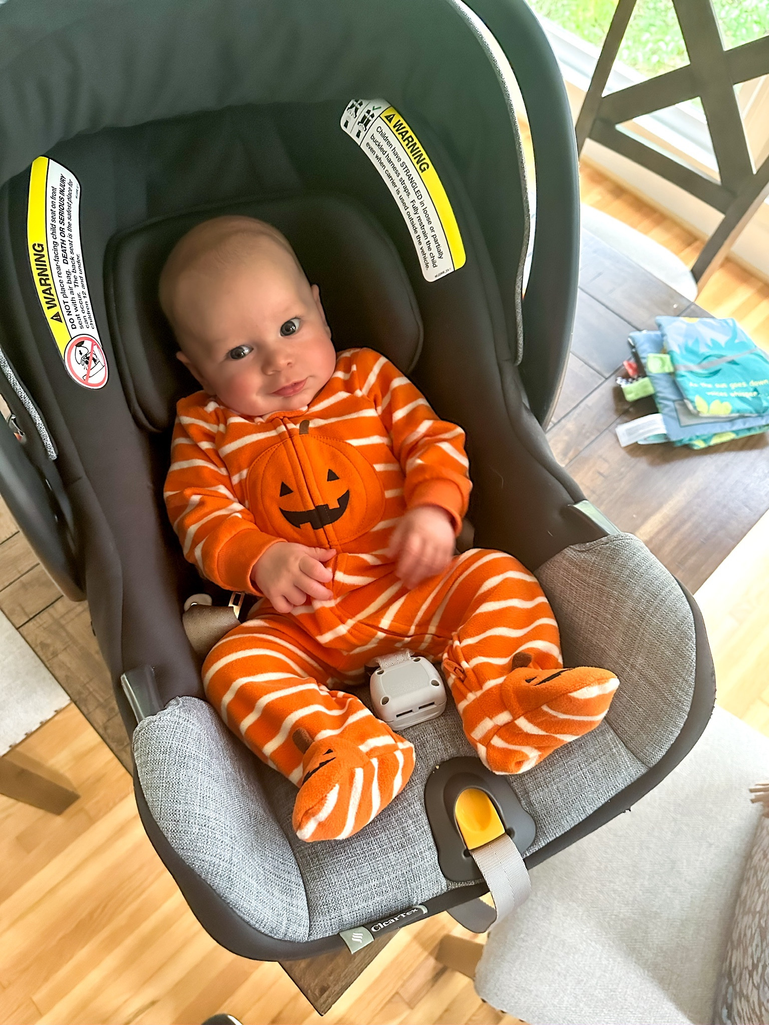 Mason looking festive in Halloween footie!

baby halloween, baby halloween footie, baby footie, baby holiday look, baby halloween look, halloween footie, halloween pajamas, baby car seat 

#LTKkids #LTKbaby #LTKfamily