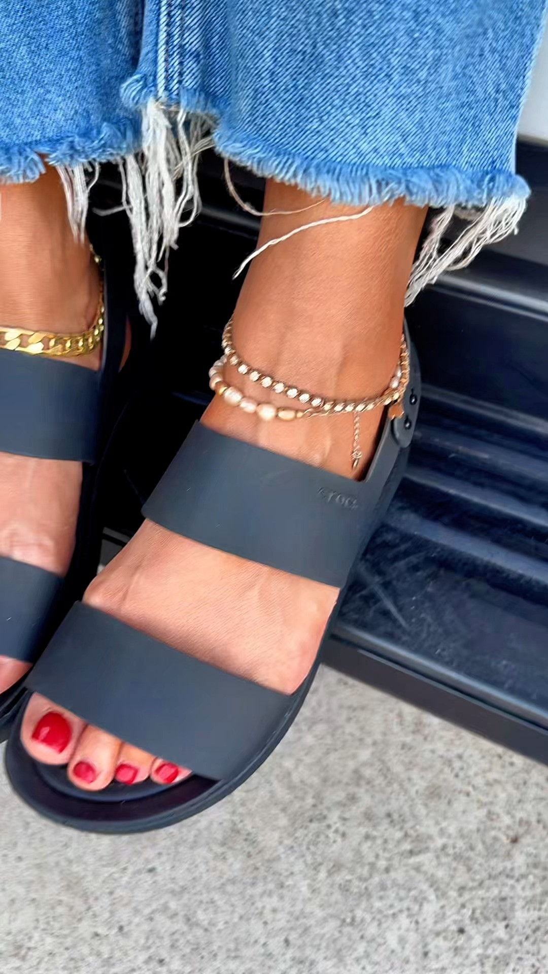 Crocs Brooklyn backstrap sandals are so comfy! #crocs #crocsbrooklyn #crocsbrooklynsandals #crocssuperbrandday #dealsforyoudays #ad 

 #LTKootd #LTKWorkwear #LTKTravel