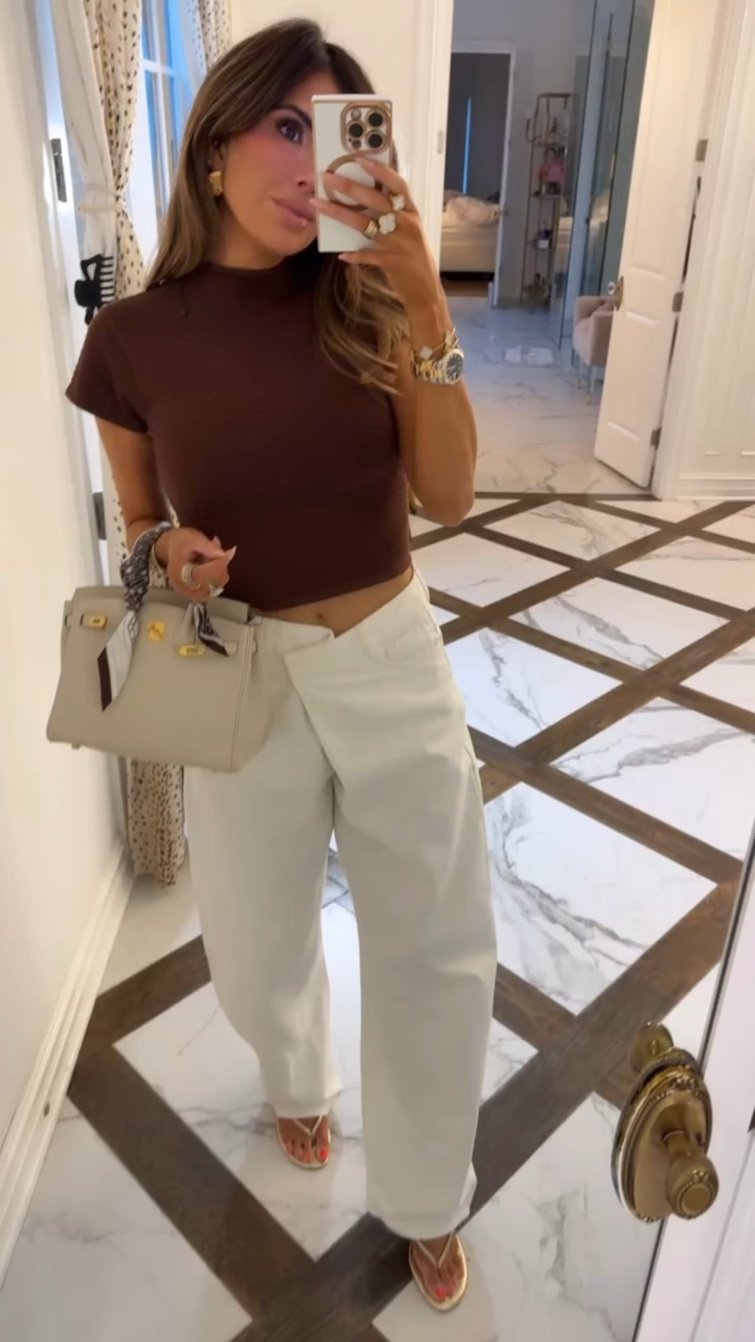 They run big. The 26 is what I have on and they are def oversized  & size small in the top!