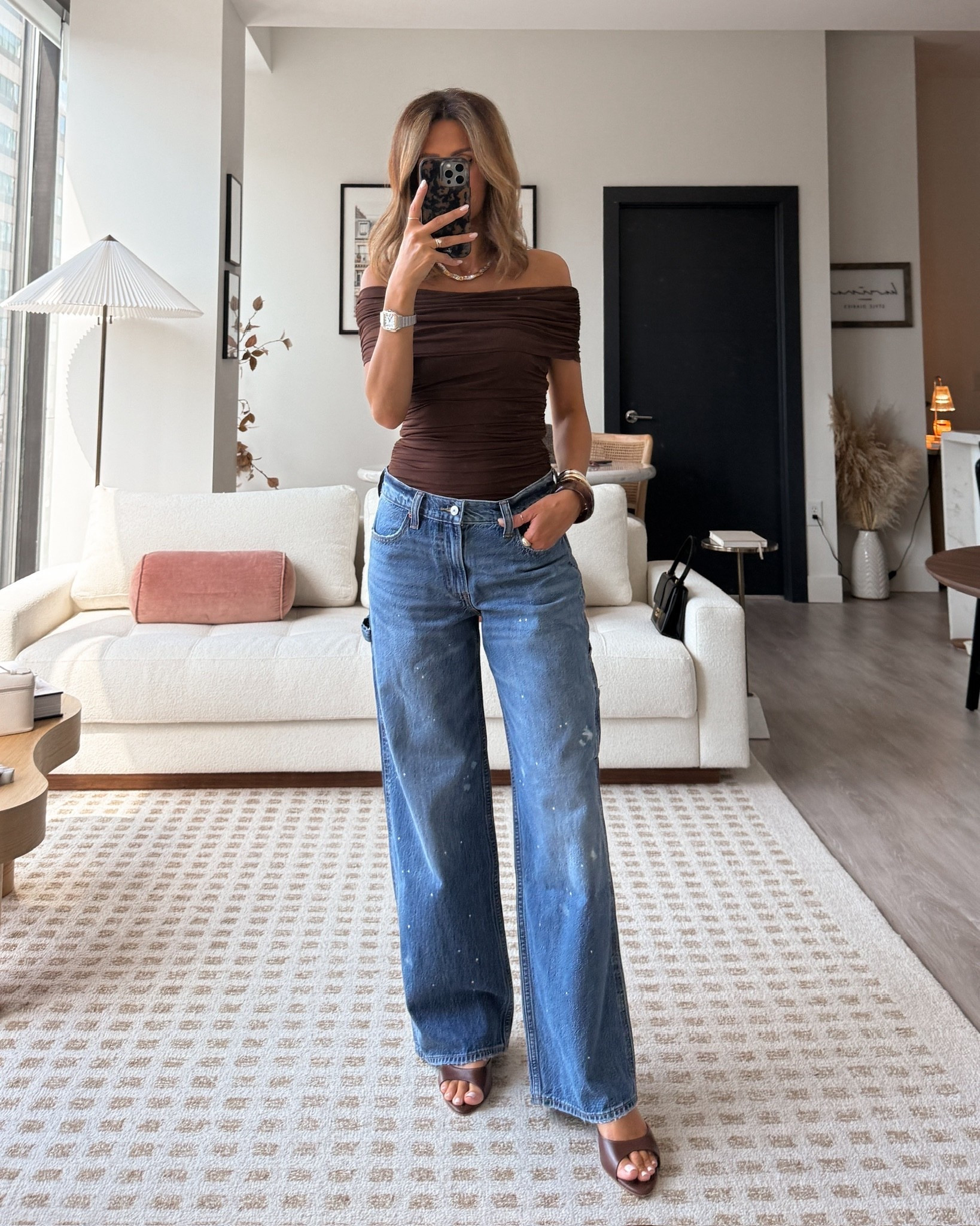 The perfect jeans don’t exist….oh wait, they do! And they’re on sale right now 🙌🏽🤍 Score 30-50% off all denim at Abercrombie right now, plus 20% off almost everything else, like this adorable off-the-shoulder top. 

#LTKFindsUnder100 #LTKSaleAlert #LTKStyleTip