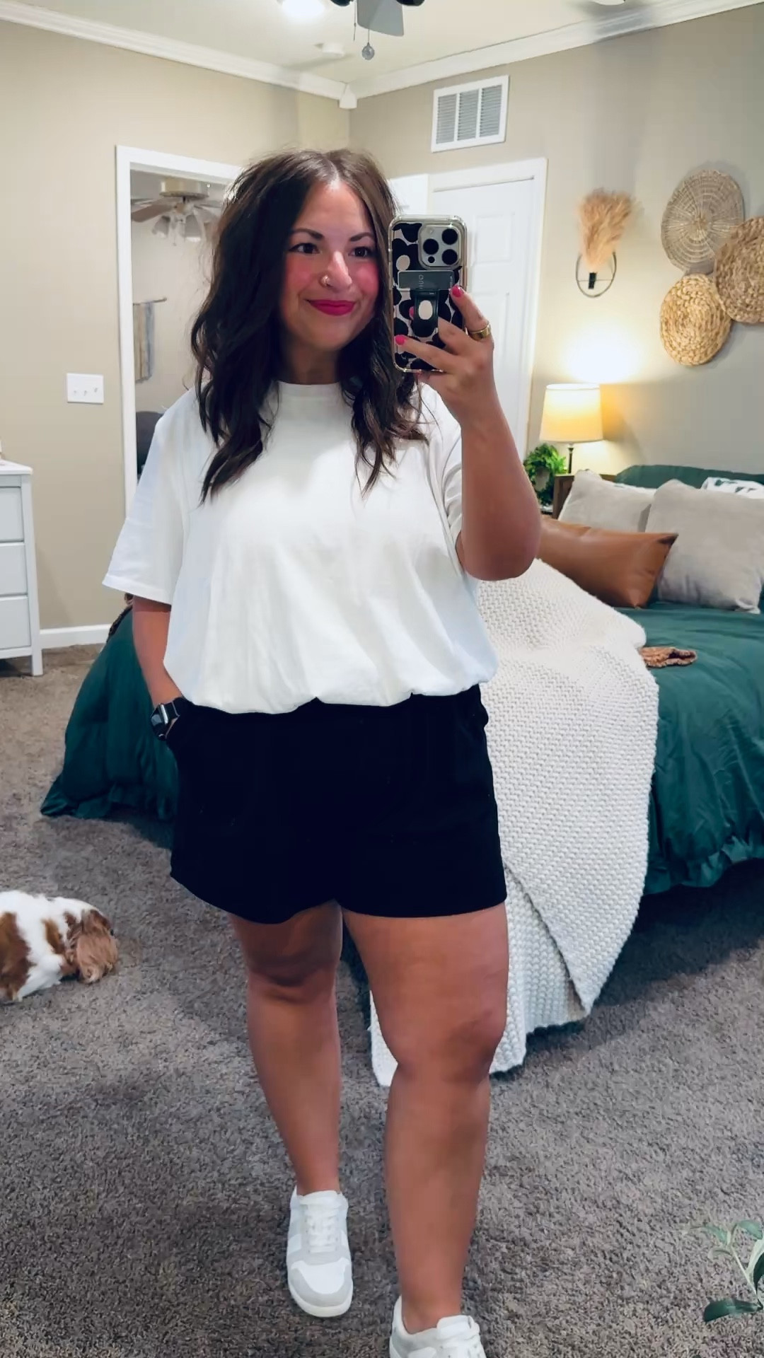 Can't go wrong with simple basics!

sneakers: sold out, but linking similar options below!
shorts: fit true to size // wearing a large
bubble tee: fits true to size // wearing a large 

 

#LTKootd #LTKSeasonal #LTKMidsize