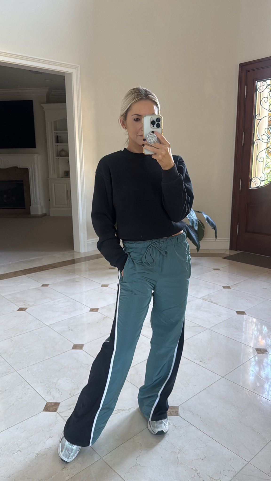 Cozy school drop off 🚗

#LTKActive #LTKPetite