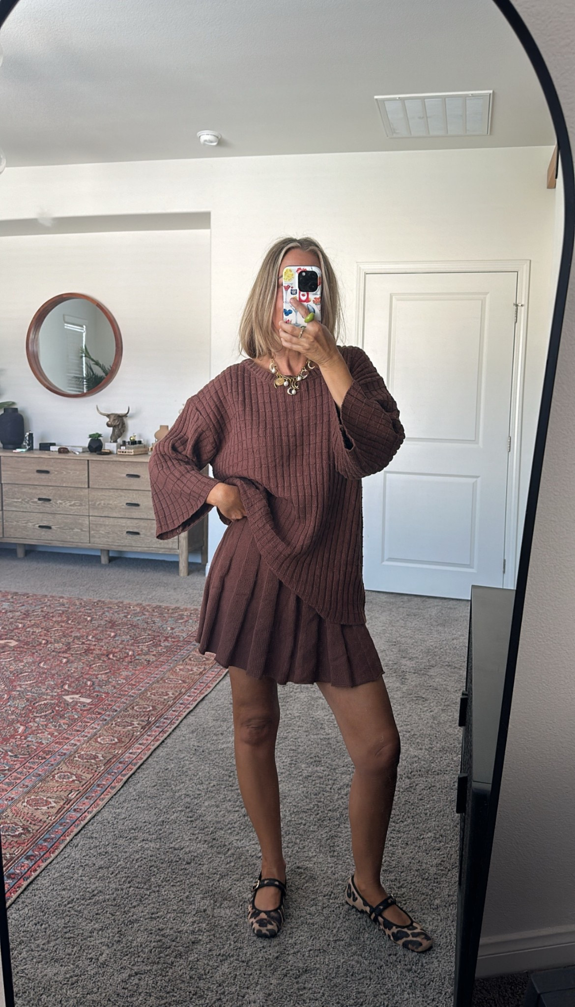 How cute is this set. Perfect for those days when you need something chic + quick 

#LTKStyleTip #LTKFindsUnder100 #LTKSeasonal