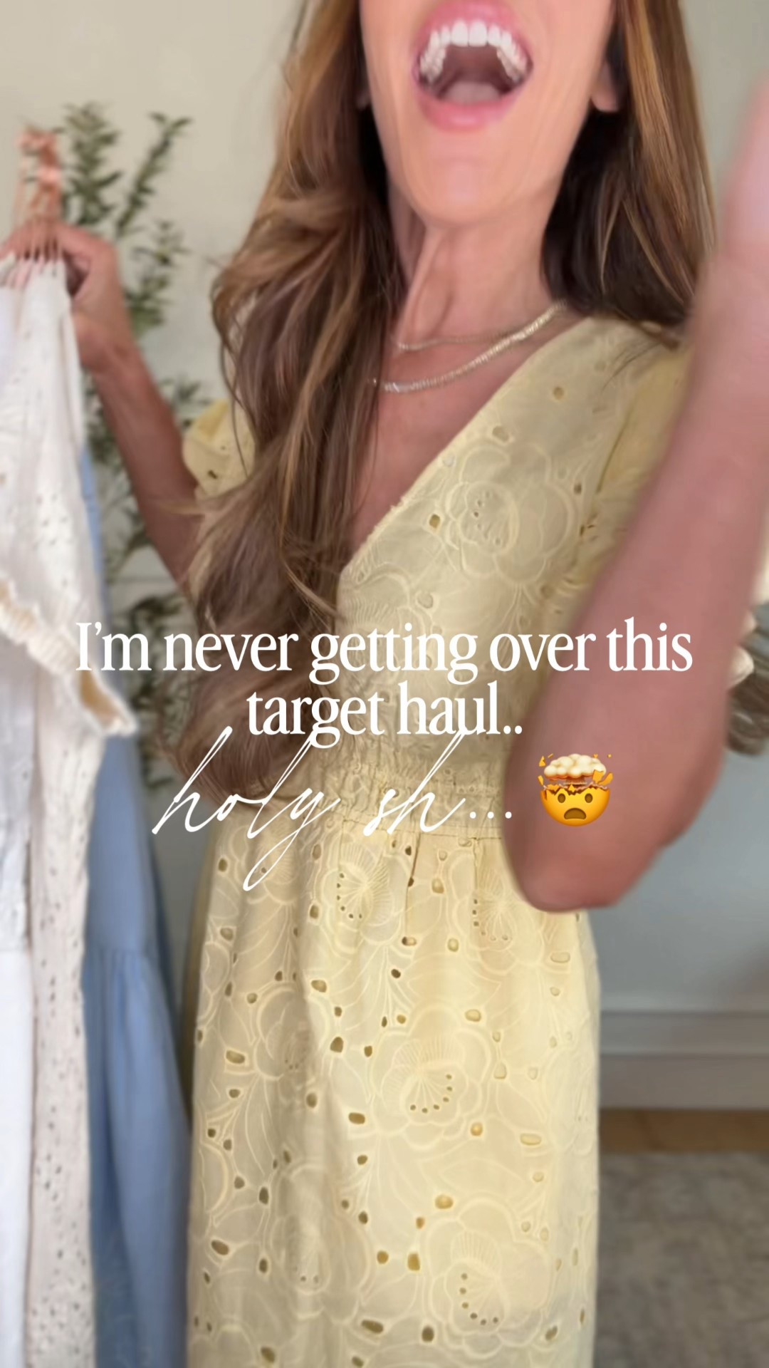 #target #springdress 
Wearing an XS in these and I would size down one! These are GORGEOUS!!!