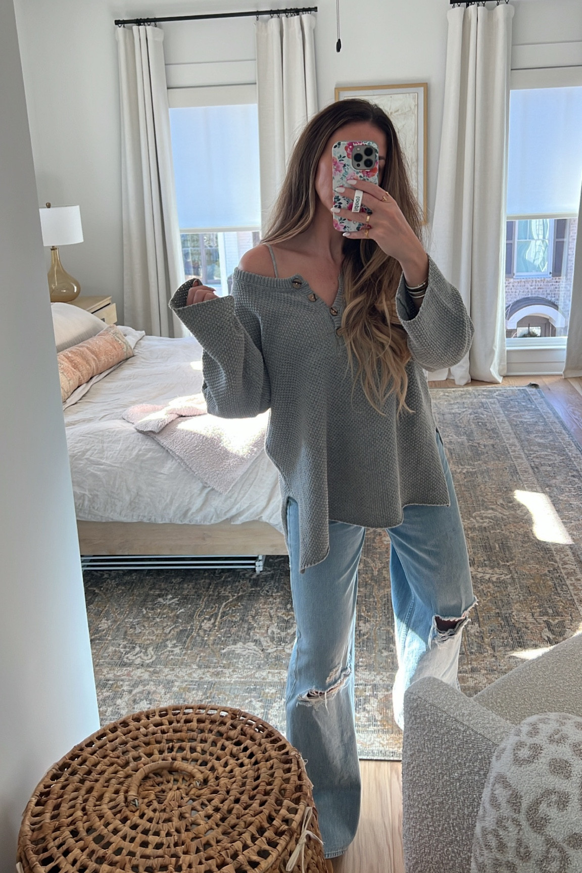  Xs in oversized knit!
Jeans are true to size 

#LTKhome #LTKcurves #LTKstyletip
