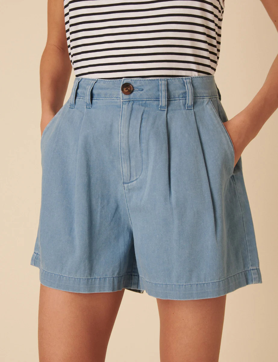 Light Wash Double Pleat Ava Shorts | Nobody's Child