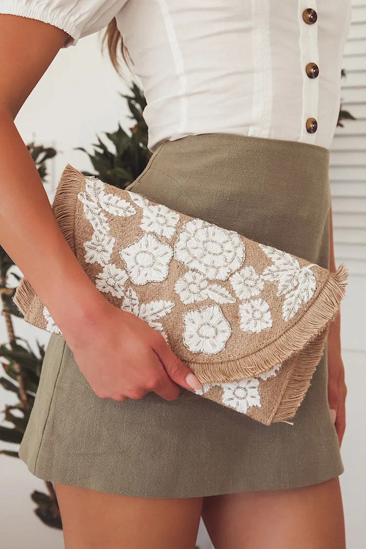 Meet Me for Drinks Tan and White Beaded Embroidered Clutch | Lulus (US)