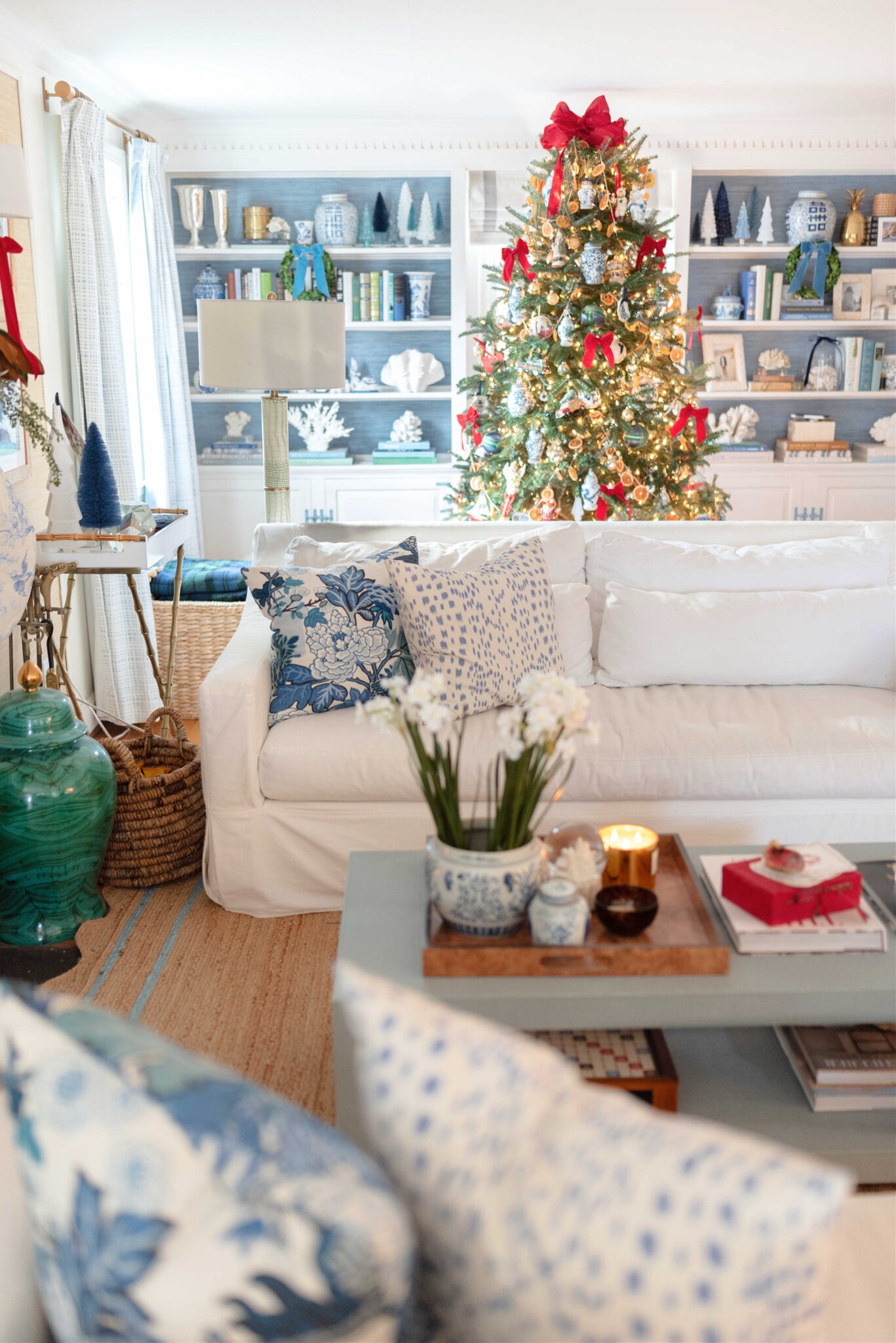 Christmas decor & furnishings  in our living room 🎄✨

#LTKHome #LTKHoliday #LTKSaleAlert