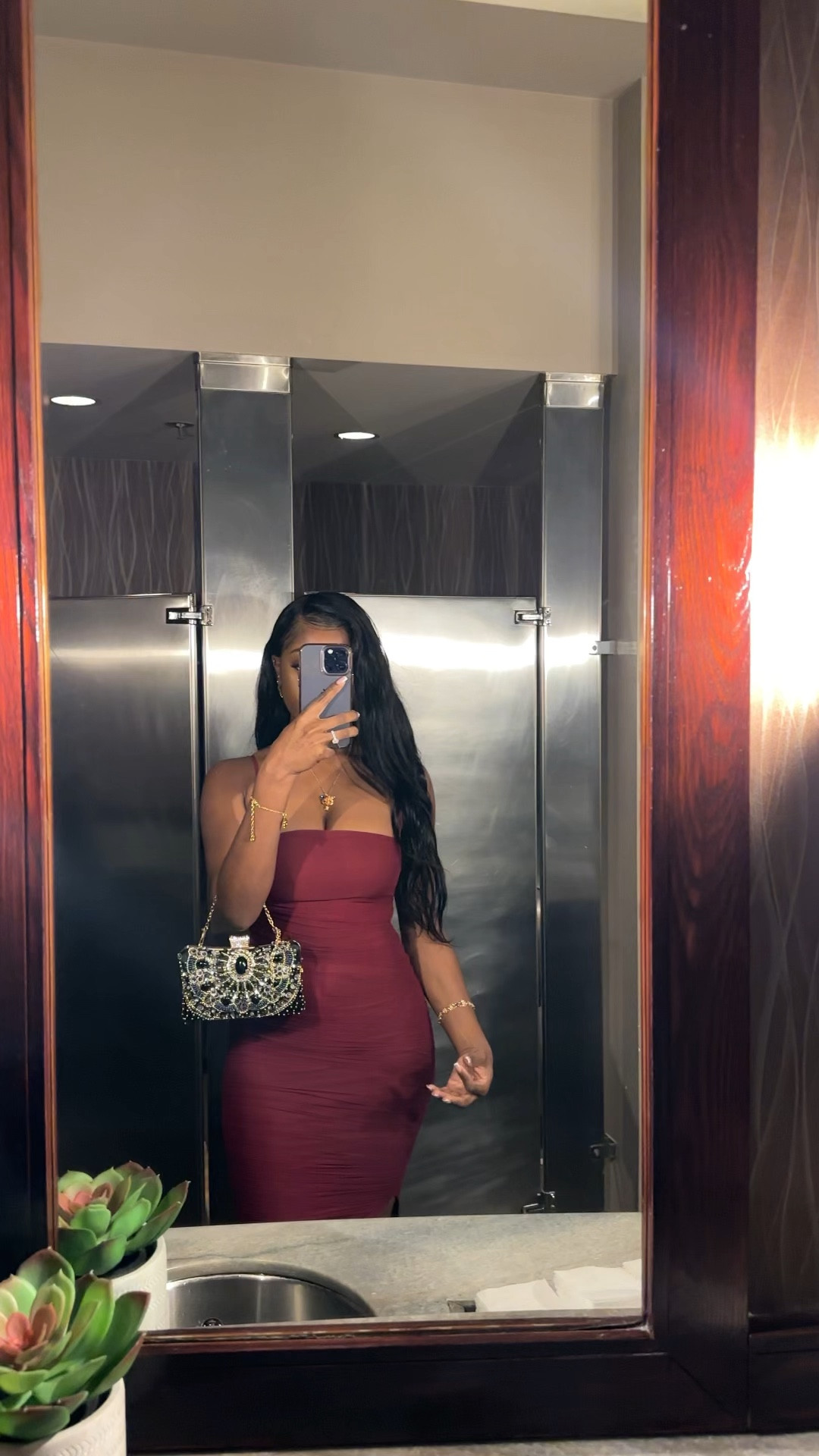 Discover the ideal evening clutch that effortlessly complements any ensemble! Infusing elegance, sophistication, and a touch of allure. ✨👜💃🤩

#LTKHoliday #LTKparties #LTKfindsunder50