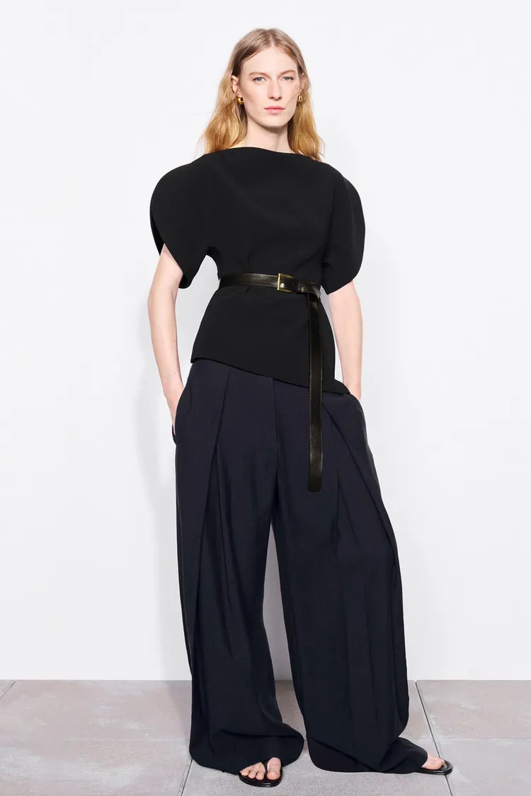 ZW COLLECTION WIDE LEG PLEATED PANTS | Zara US
