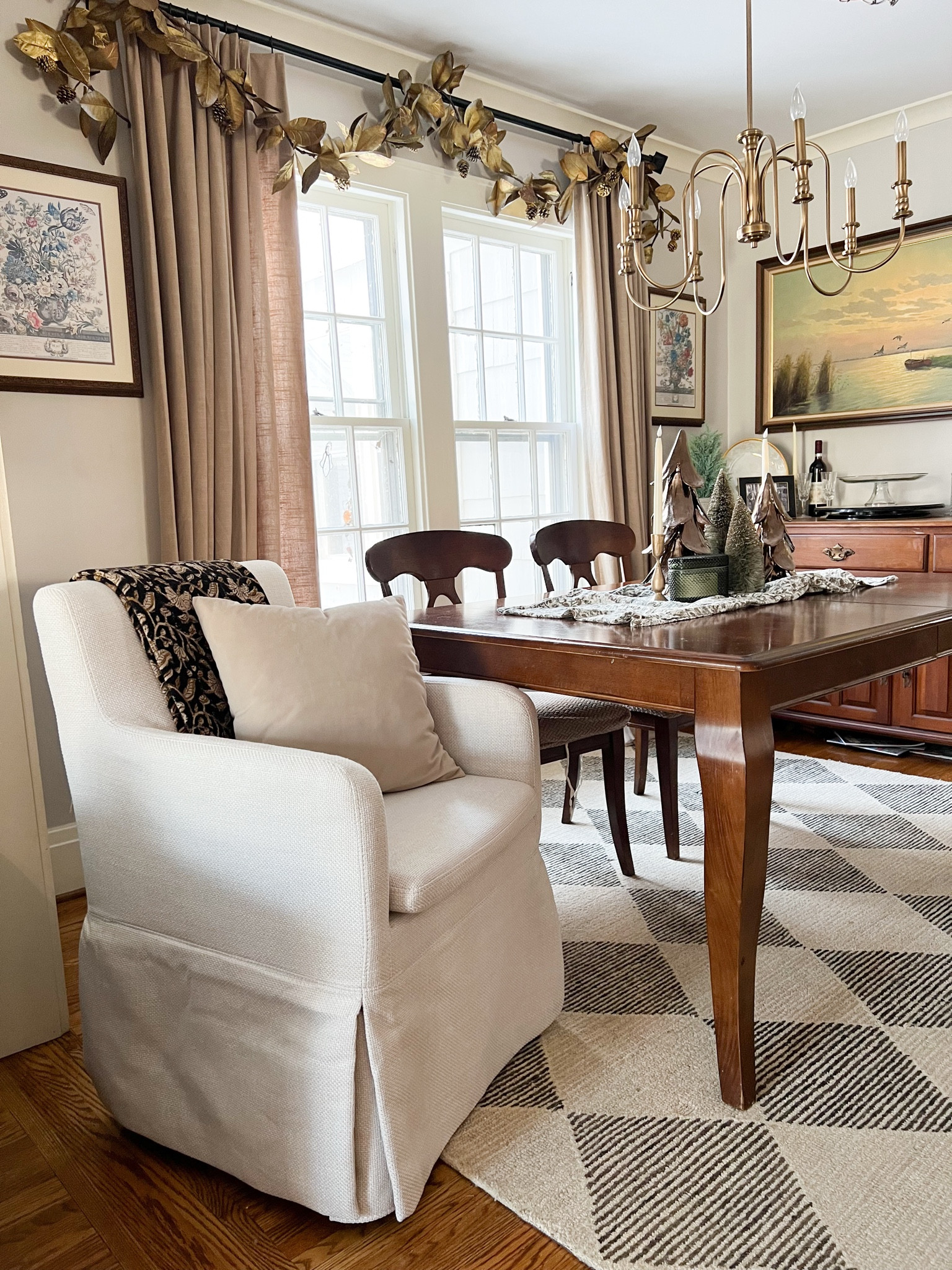 The best rolling upholstered dining chairs that are only $138! 

#LTKHome #LTKSaleAlert #LTKStyleTip