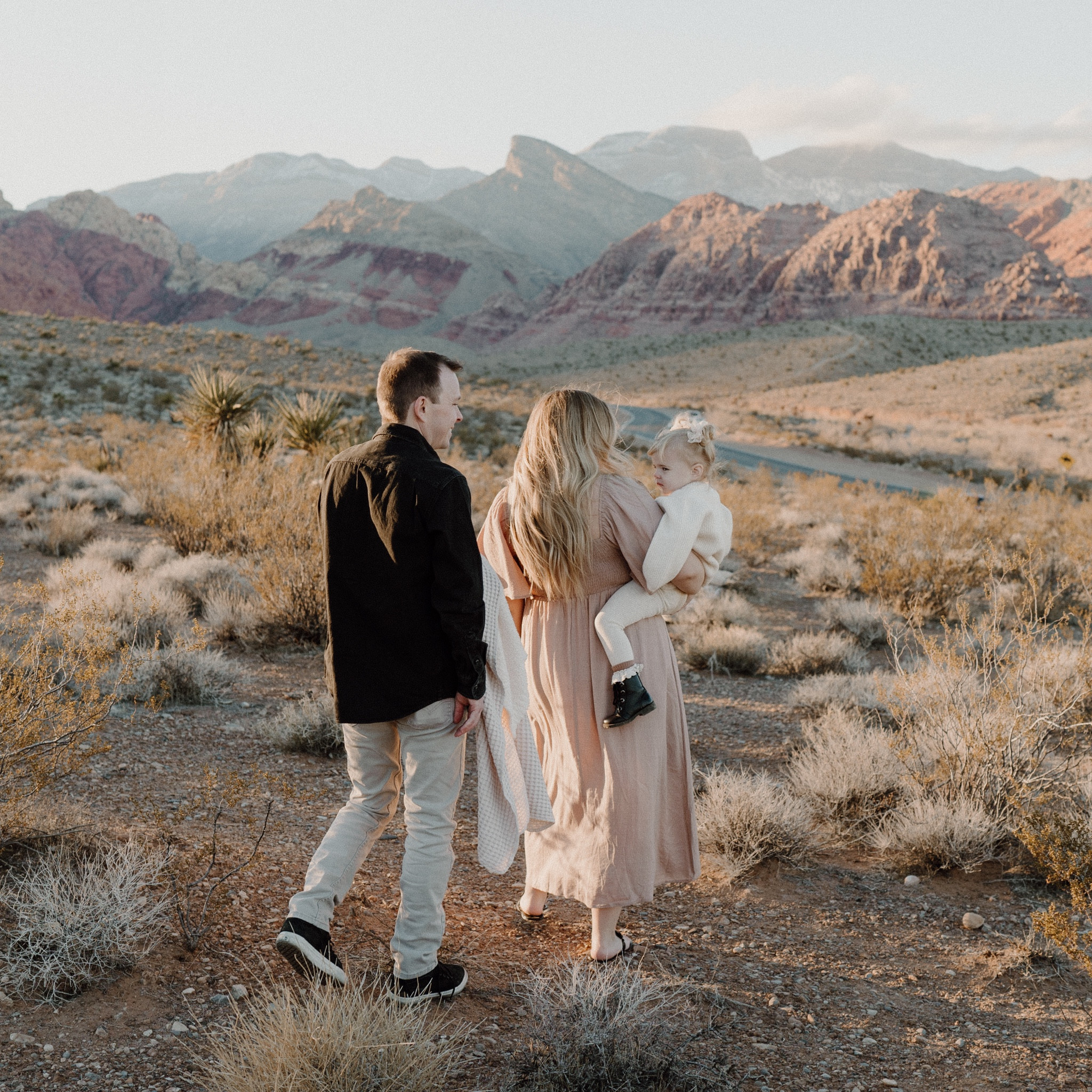 Maternity dress Postpartum dress Bump Friendly newborn photos 
30% OFF dresses with code: FRESHFINDS


#LTKfamily #LTKbump #LTKbaby