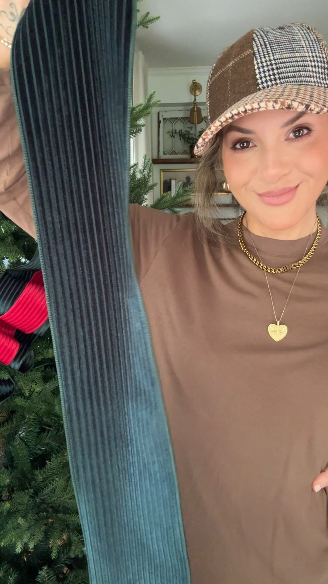 Shop holiday ribbon from Walmart!!🌲🤩

#LTKVideo #LTKHoliday #LTKSeasonal